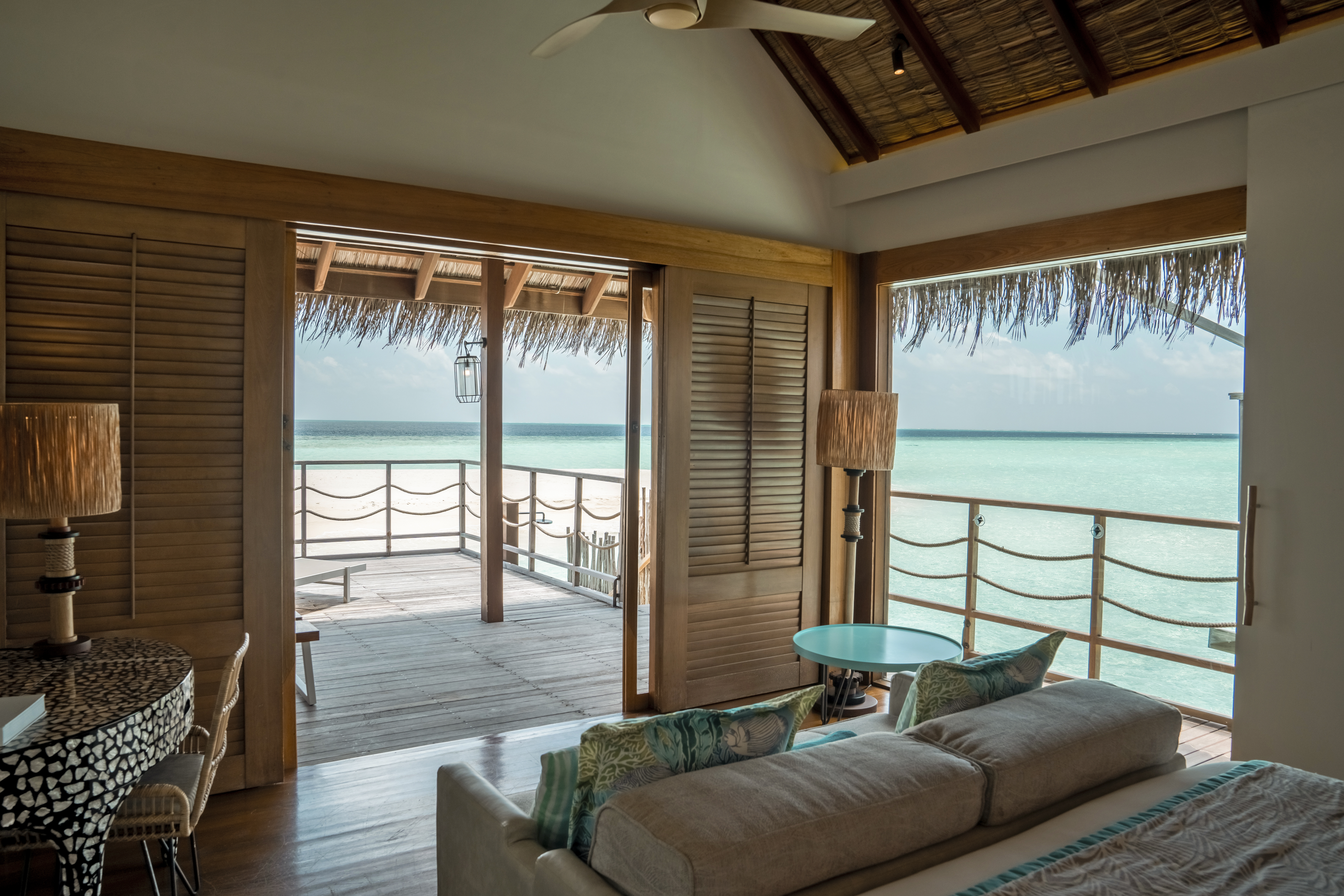 Constance Moofushi Accommodation Senior Water Villa 04