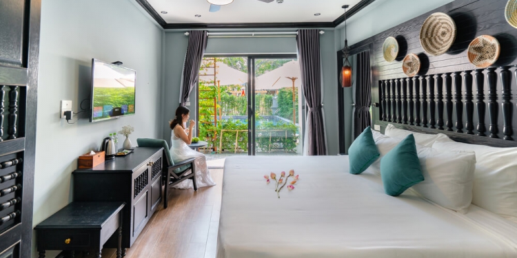 Deluxe Pool View 57503751