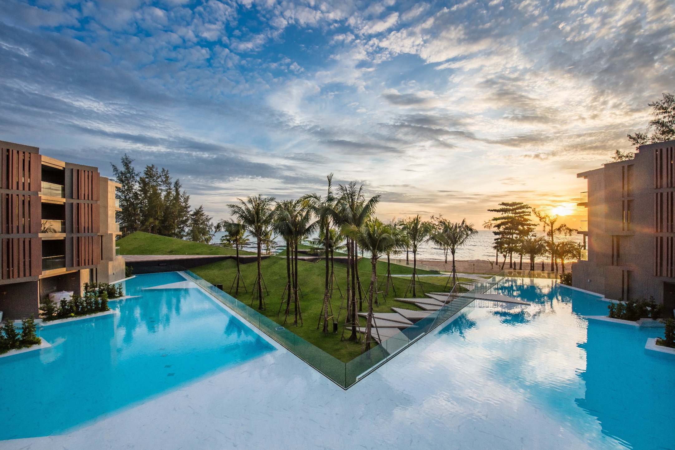 Hotel Outdoor 1