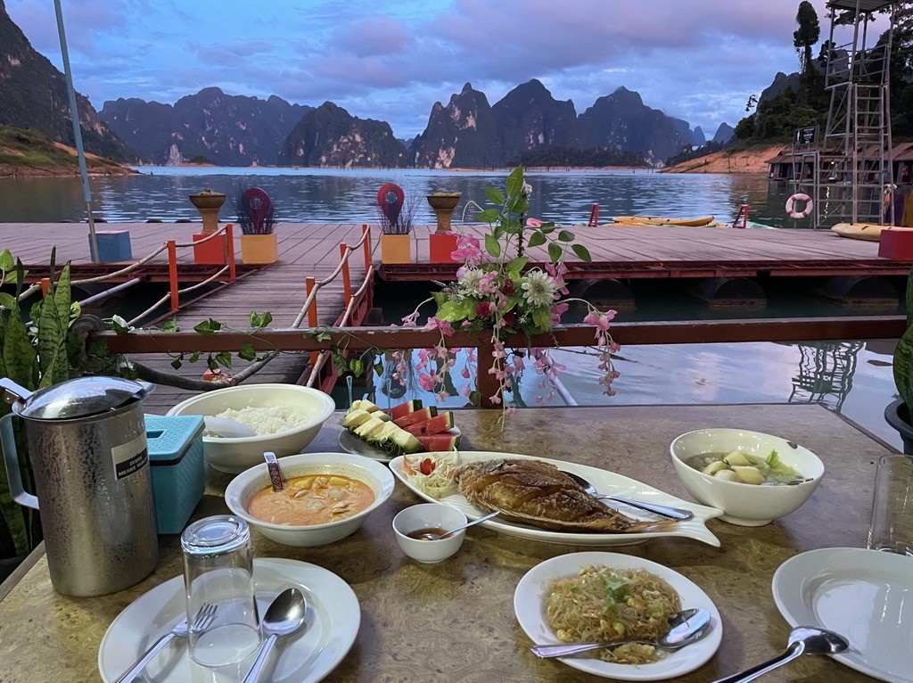 The Laguna Chiewlarn Floating Resort Khao Sok Thailand 2