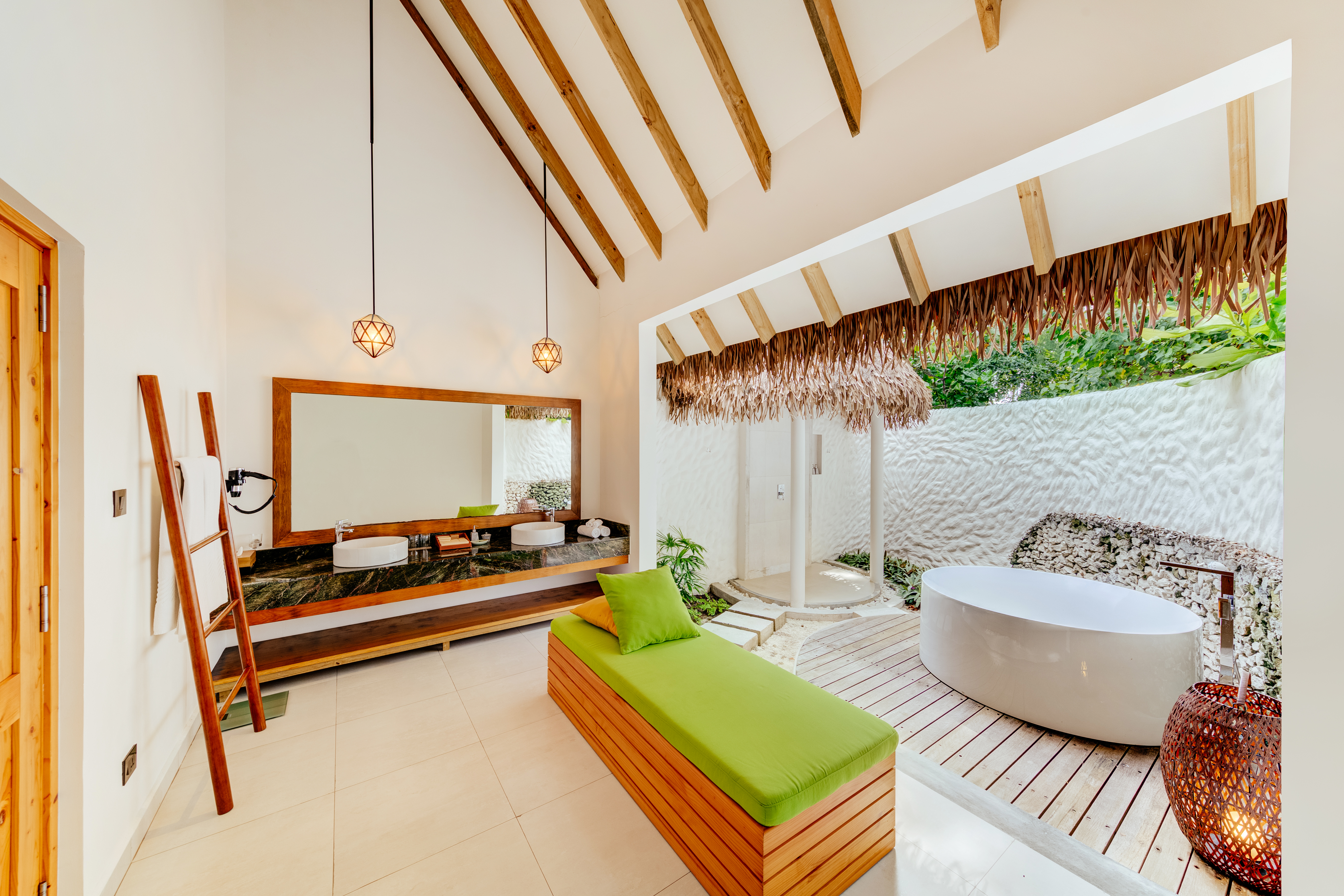 Junior Beach Suite Bathroom