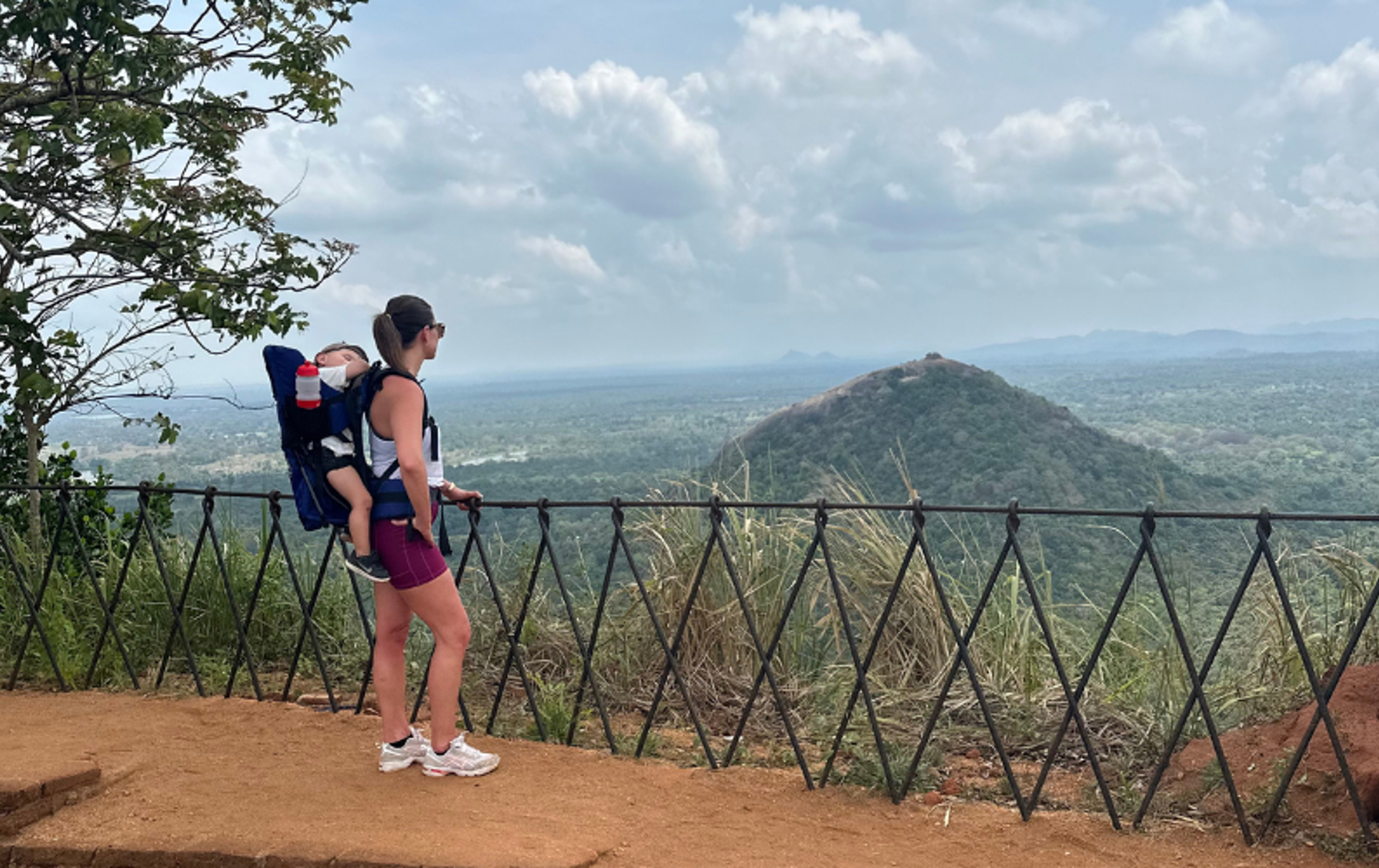 Sofie Og Søn Sri Lanka Sigiriya Klippen