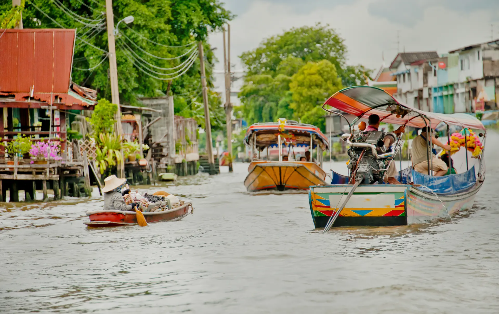 Shutterstock 1292529172 (Longtail Boat, An Experience Of Travel Or Tour In Thai Canal( Klong), Bangkok Noi, Thonburi, Thailand.)