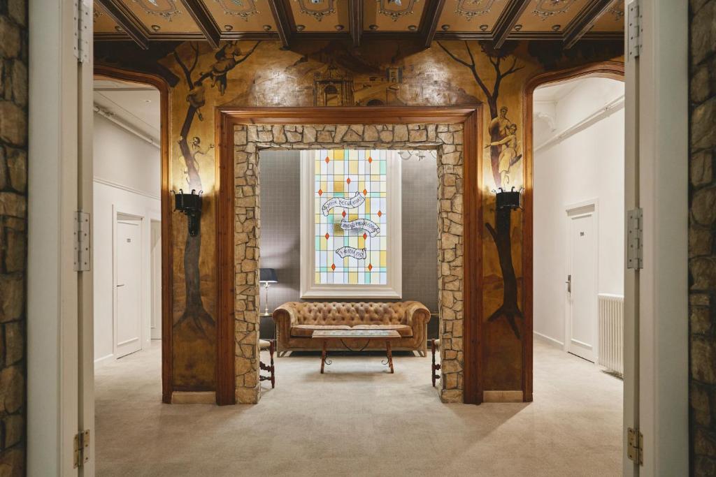 Hotel Mesón Castilla (12)