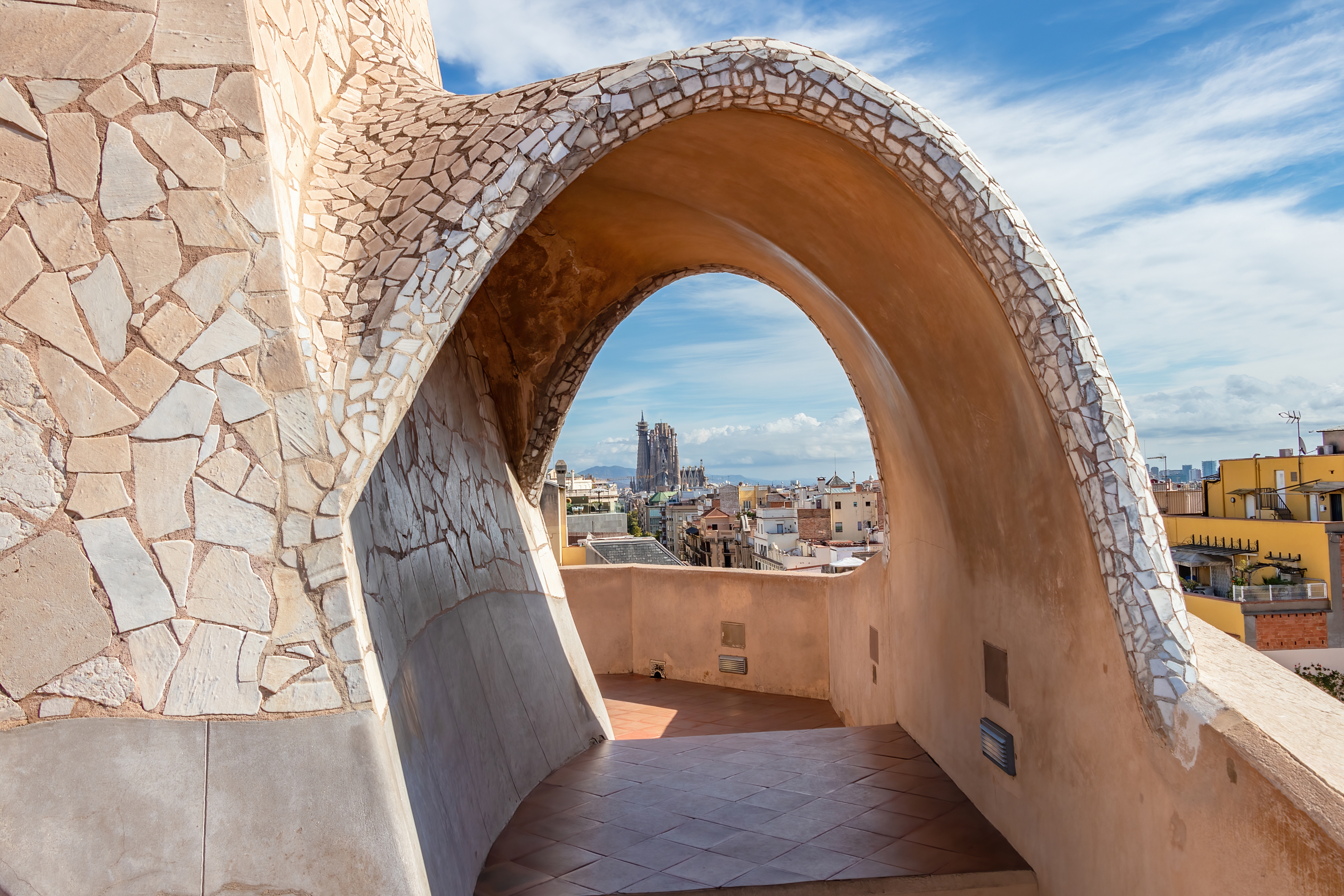 Casa Mila Shutterstock 2056876412