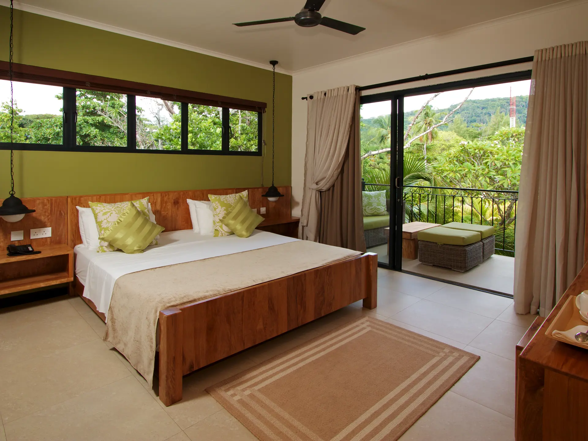 Masonstravel Lerepaire Upstair Bedroom