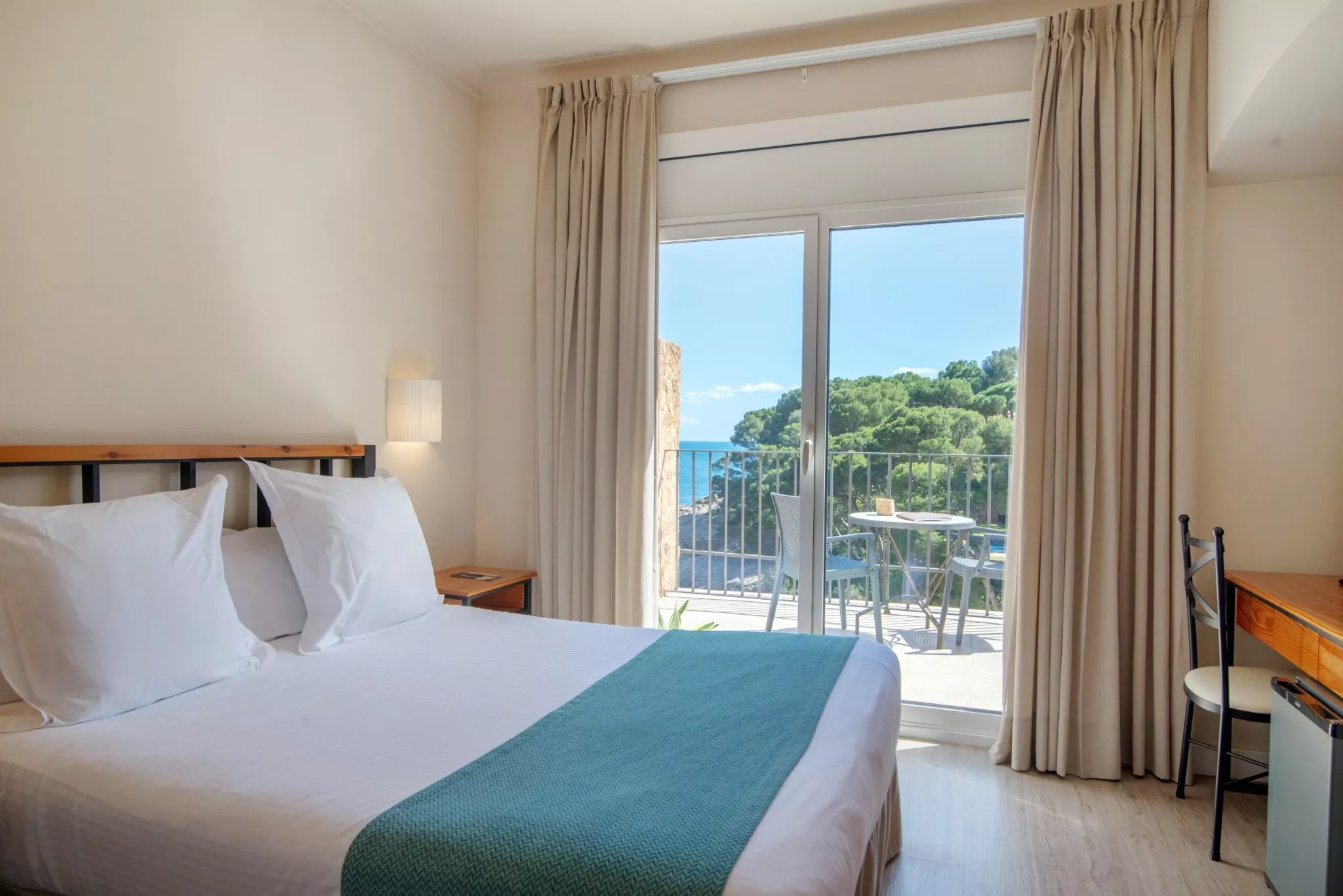 Double Balcony Seaview 2