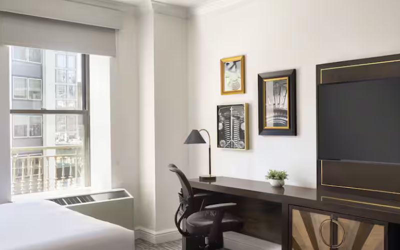 Martinique New York On Broadway Standard 2 Double Beds (6)