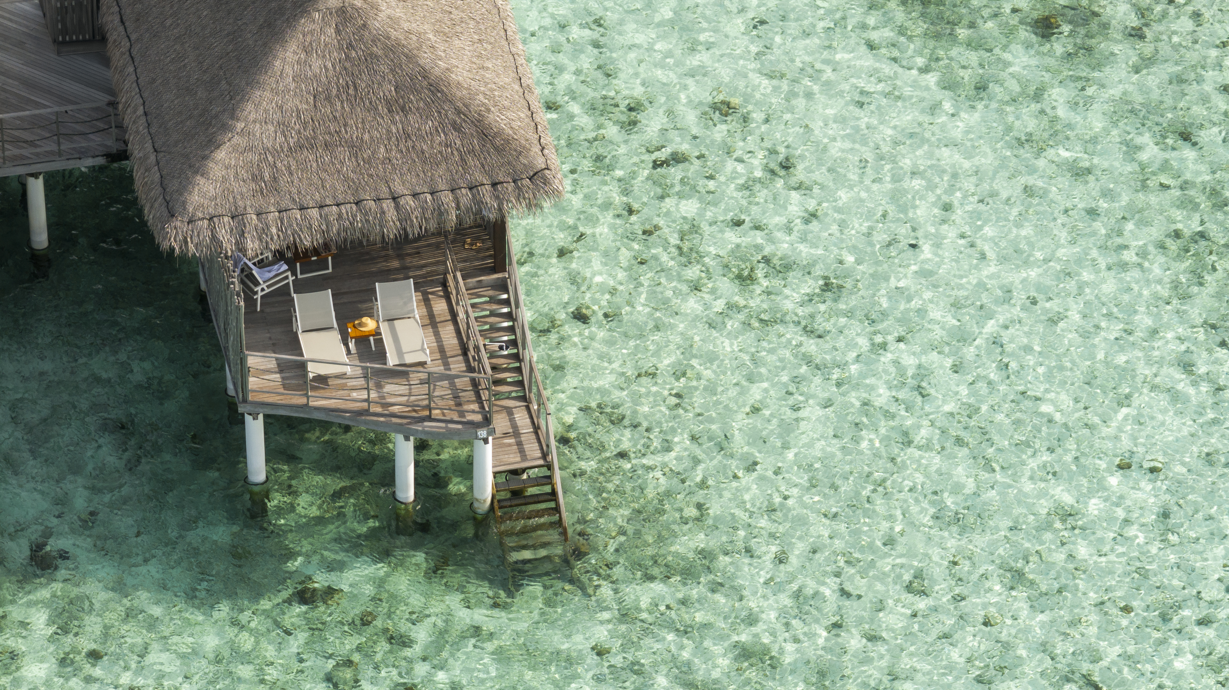 Constance Moofushi Accommodation Water Villa 05