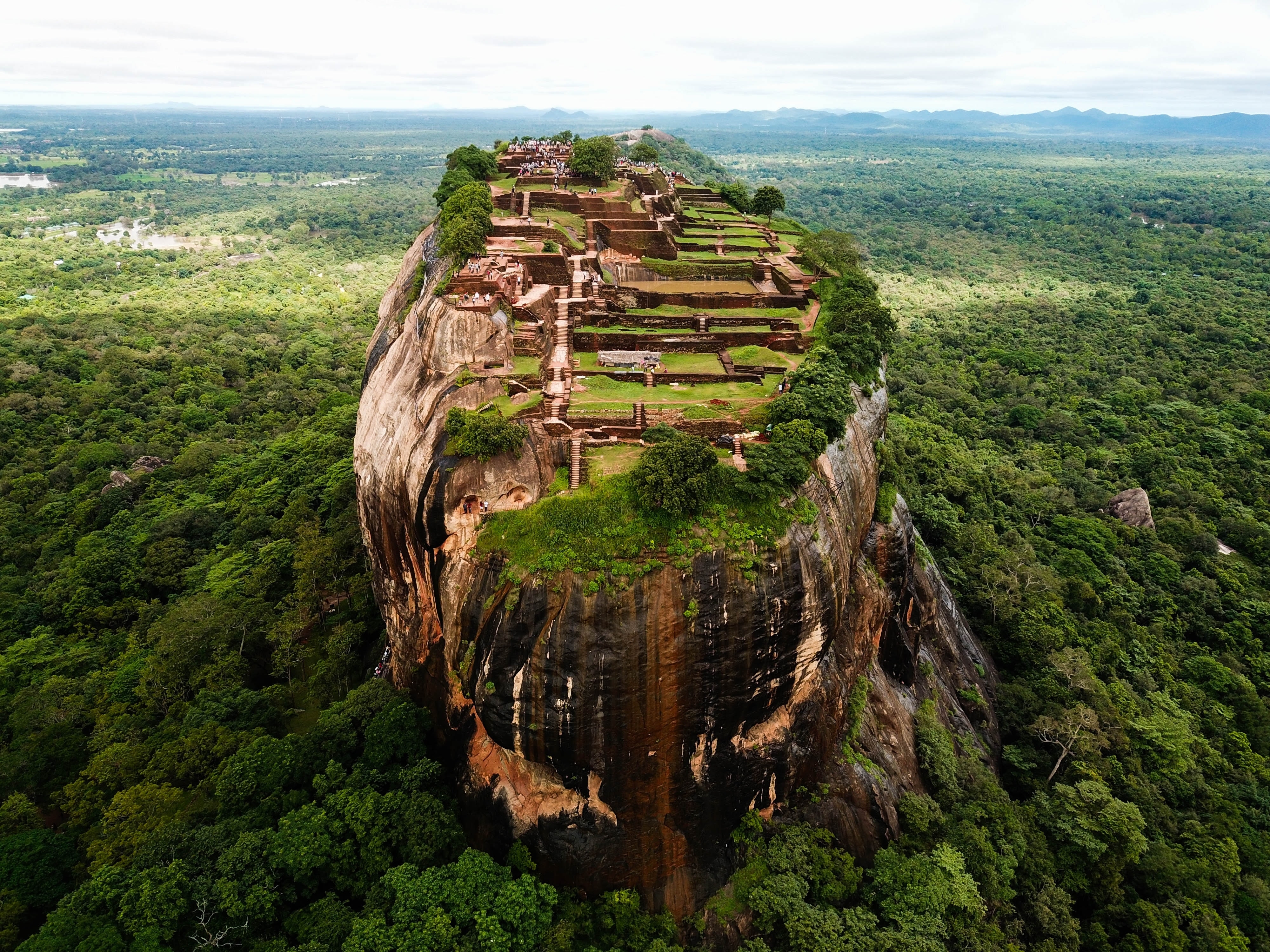 Shutterstock 2528509005 (Sigiriya Rock Fortress Sri Lanka)