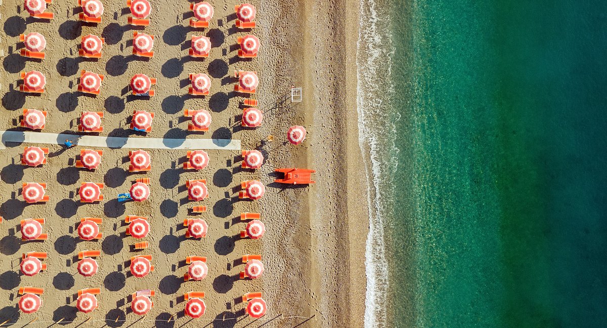 Stranden ved Albatros Beach Hotel i Letojanni
