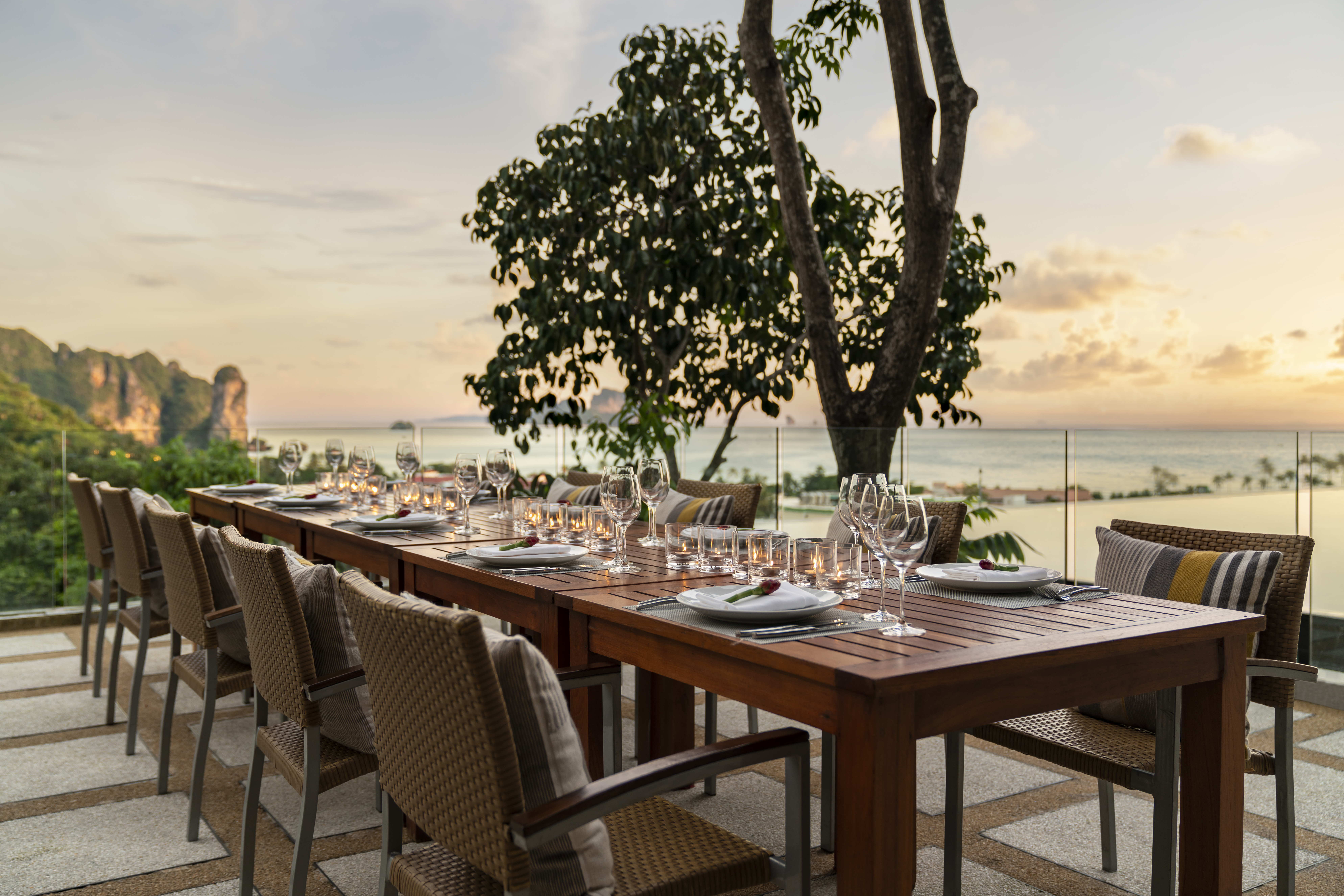 Avani Ao Nang Cliff Krabi Resort Barlounge Orchid Pool Bar Table Setup Seaview Overlooking Infinity Pool