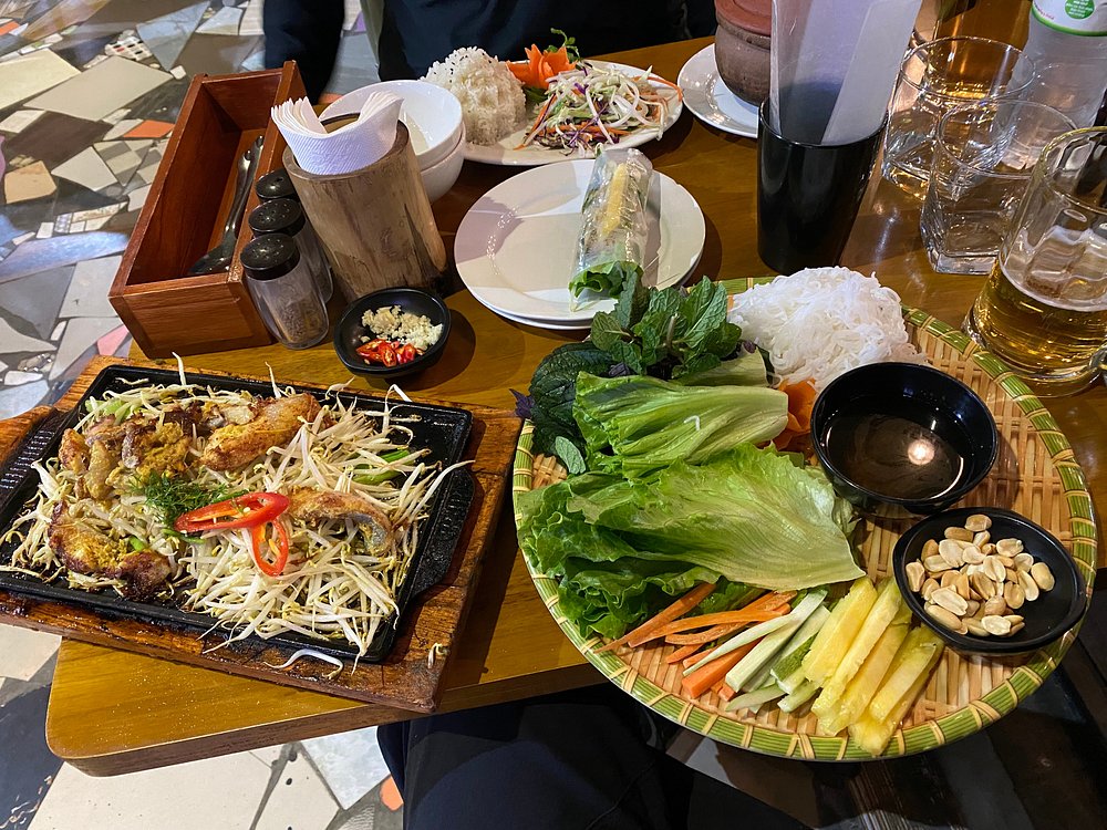 Hoang Cuisine Vietnamese Restaurant And Vegetarian (6)