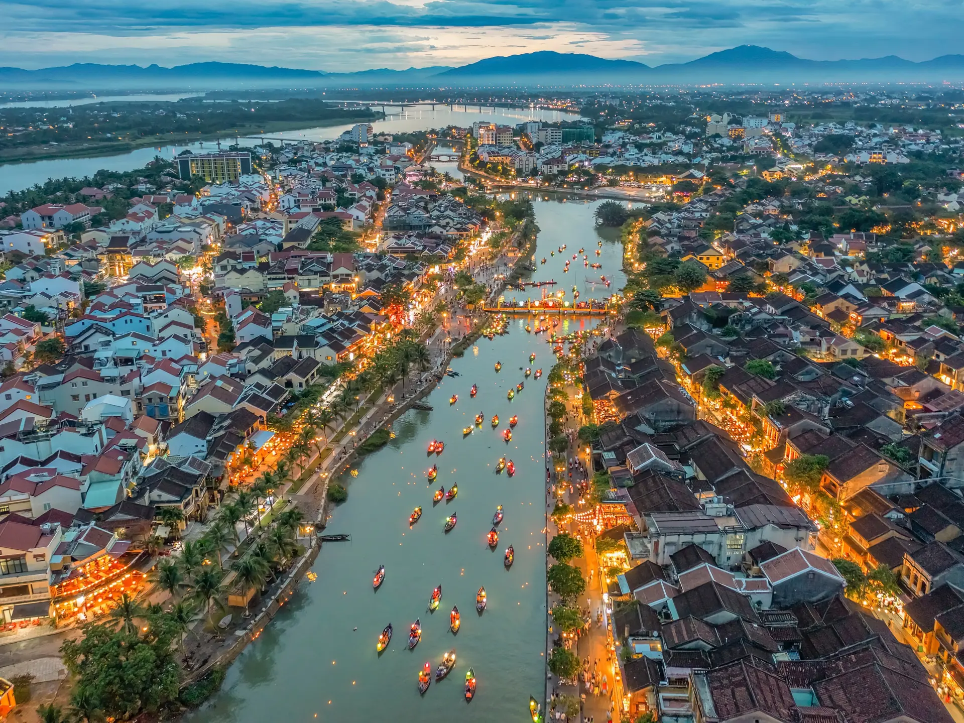 Shutterstock 2218951331