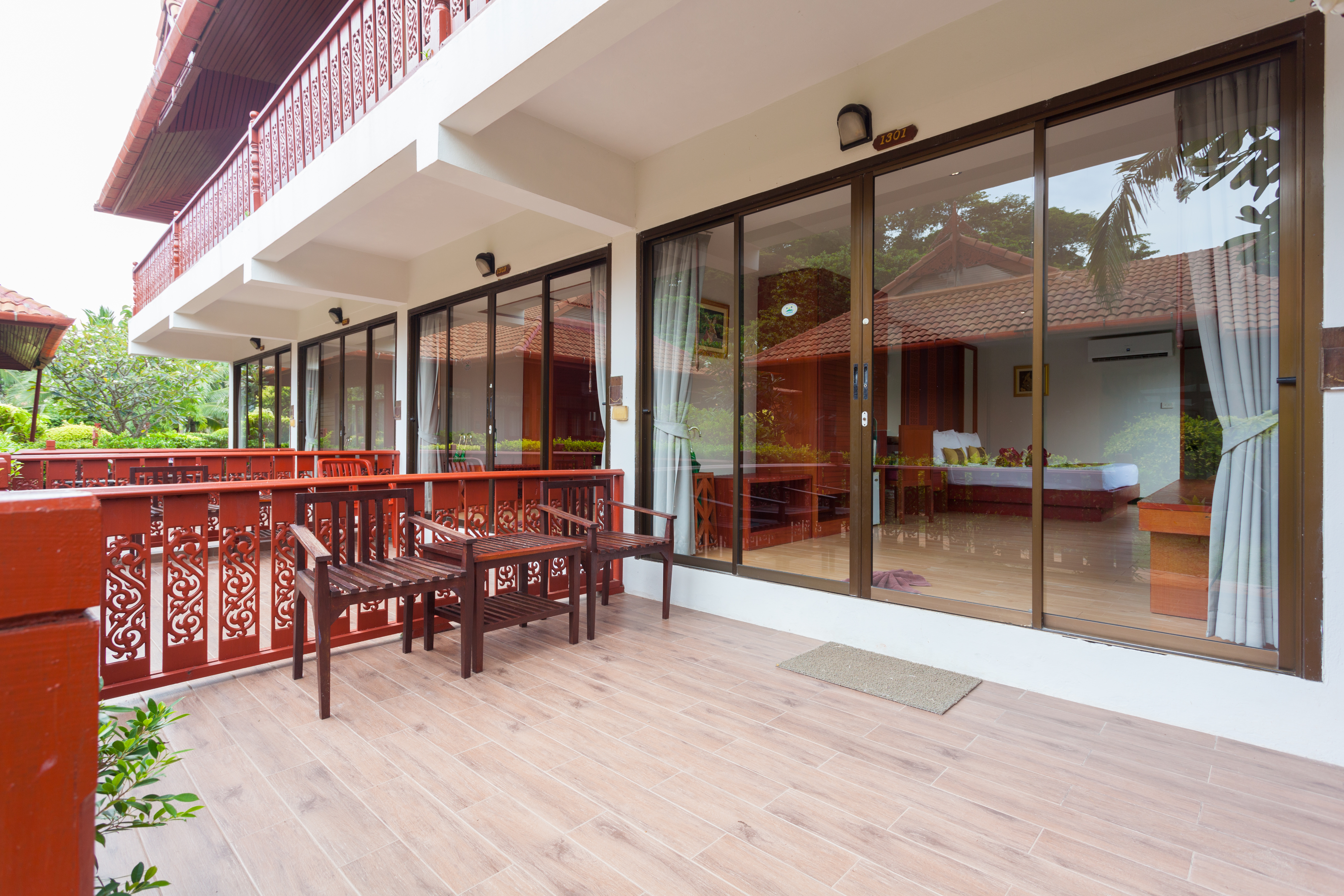 Superior Building 08