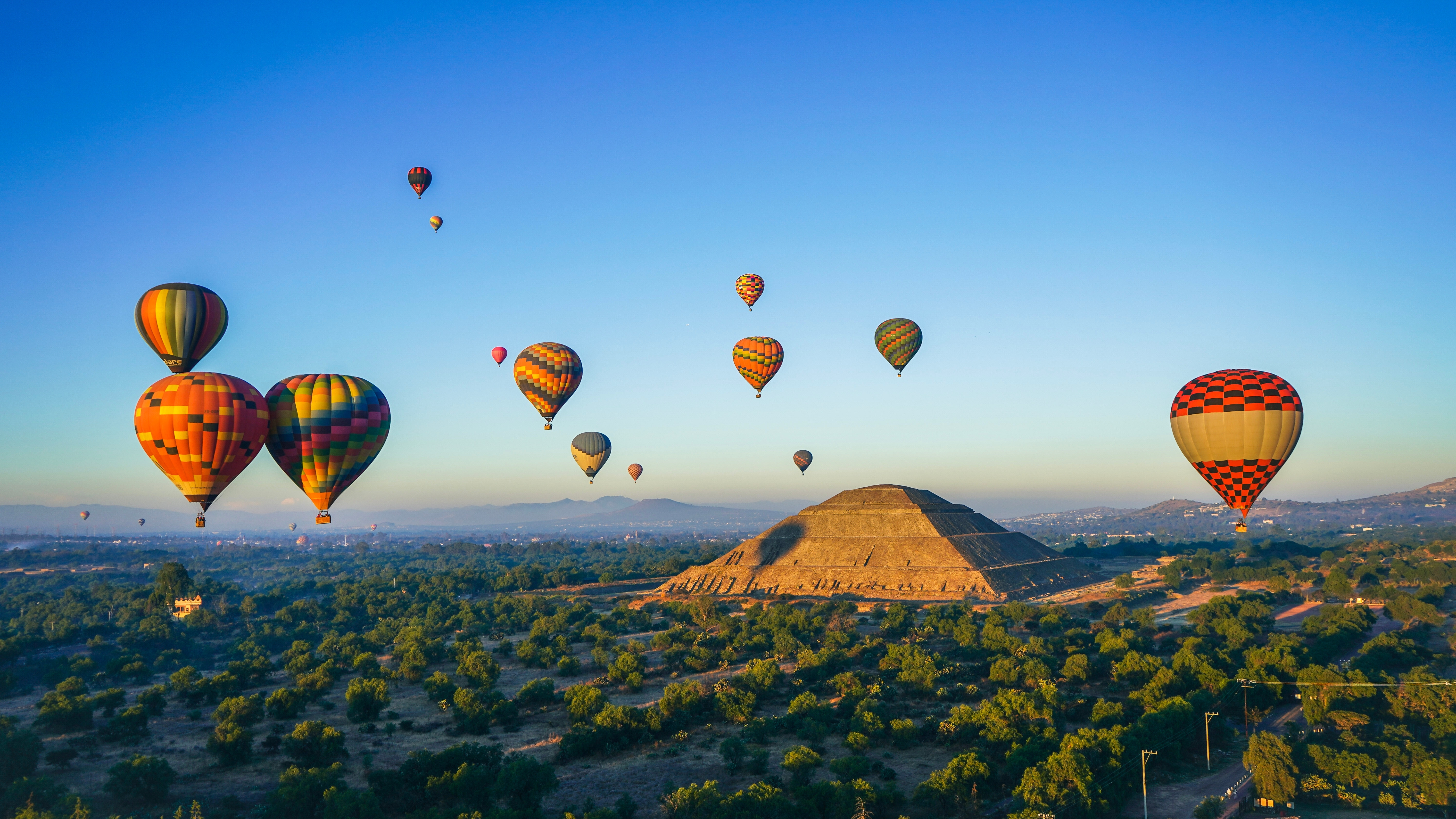 Shutterstock 2257527183 Hot Air Ballons Over Pyramids