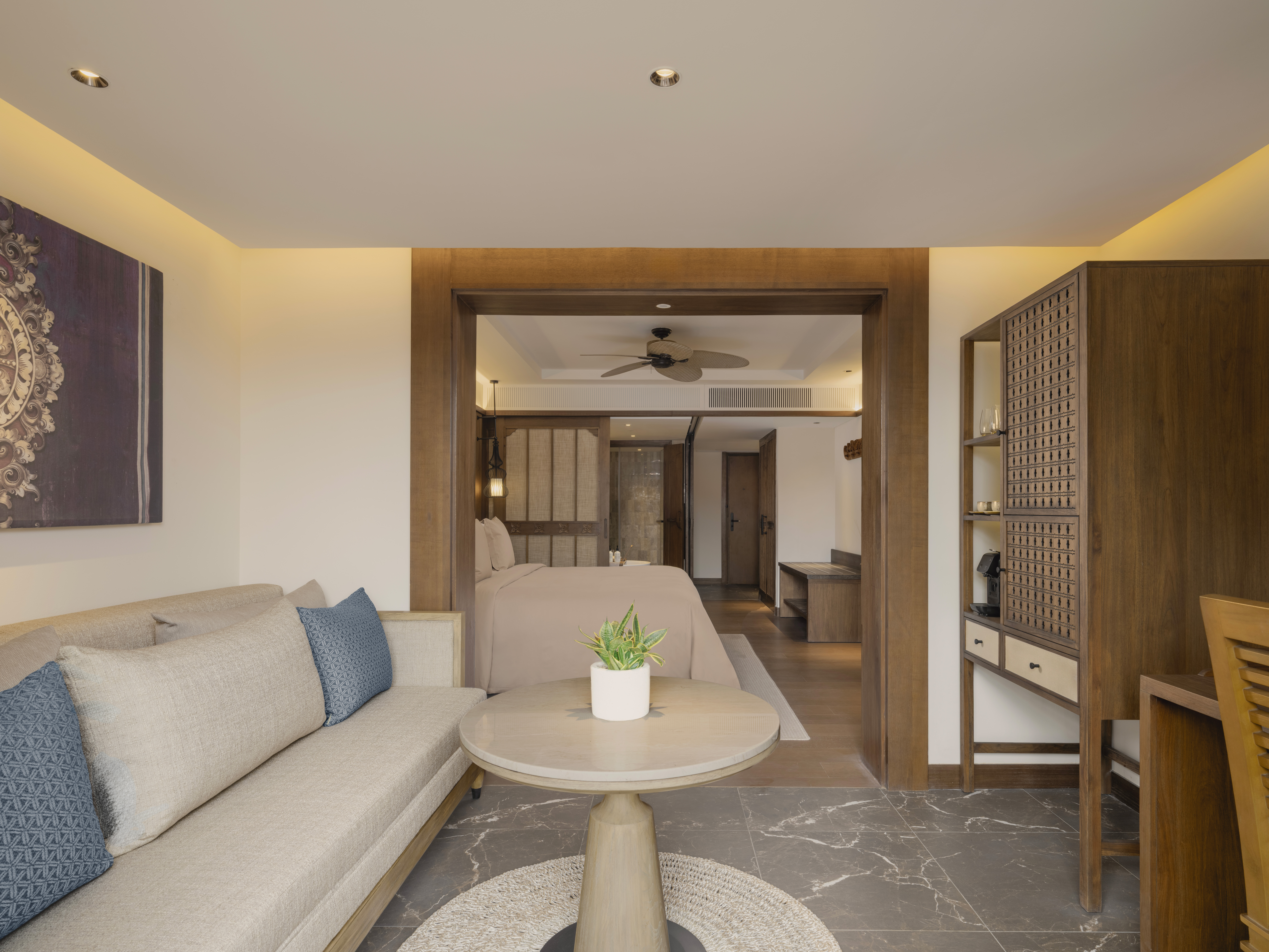 Junior Suite Garden View Living Room (2)
