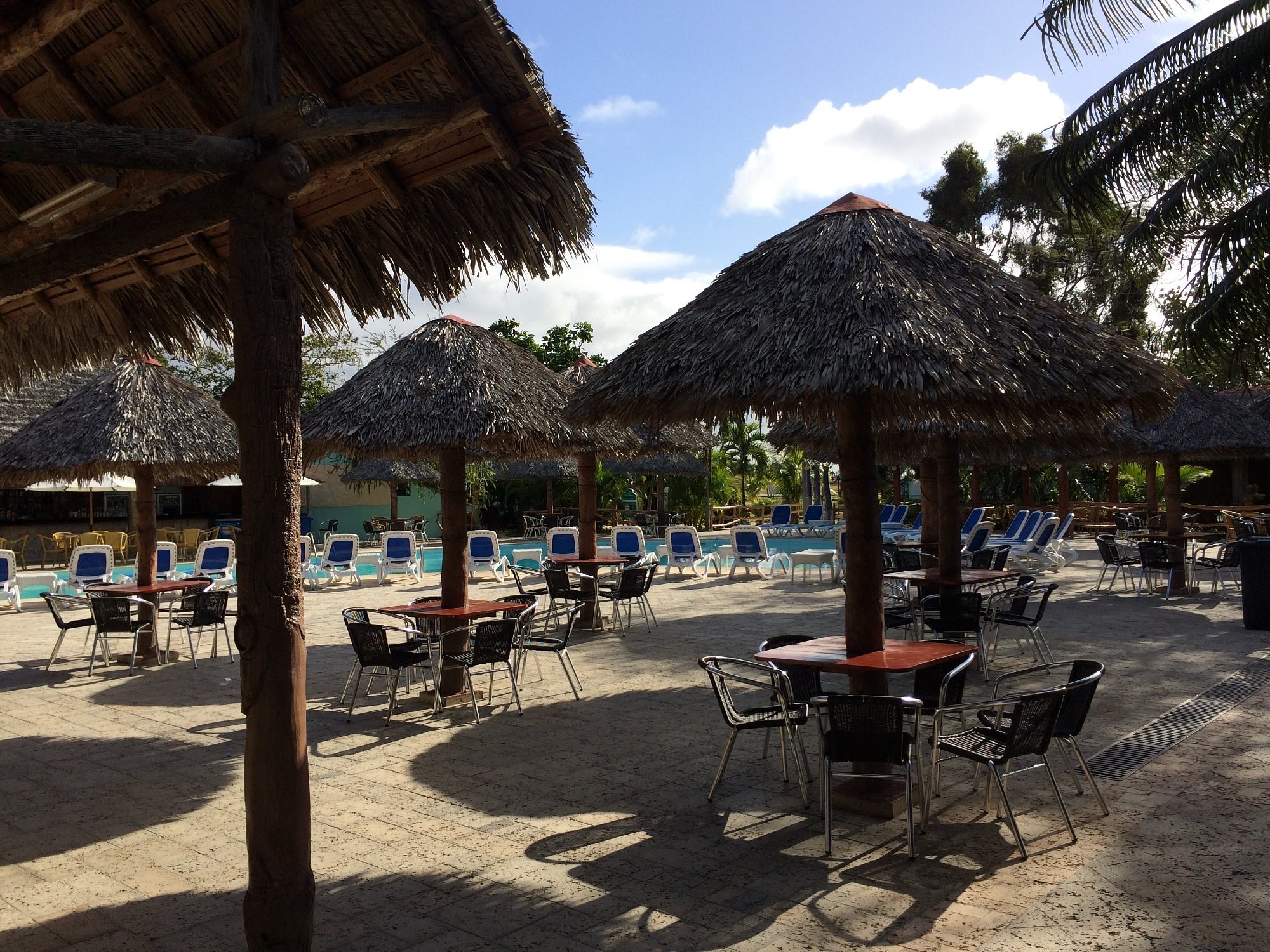 Hotel Los Caneyes Poolområde