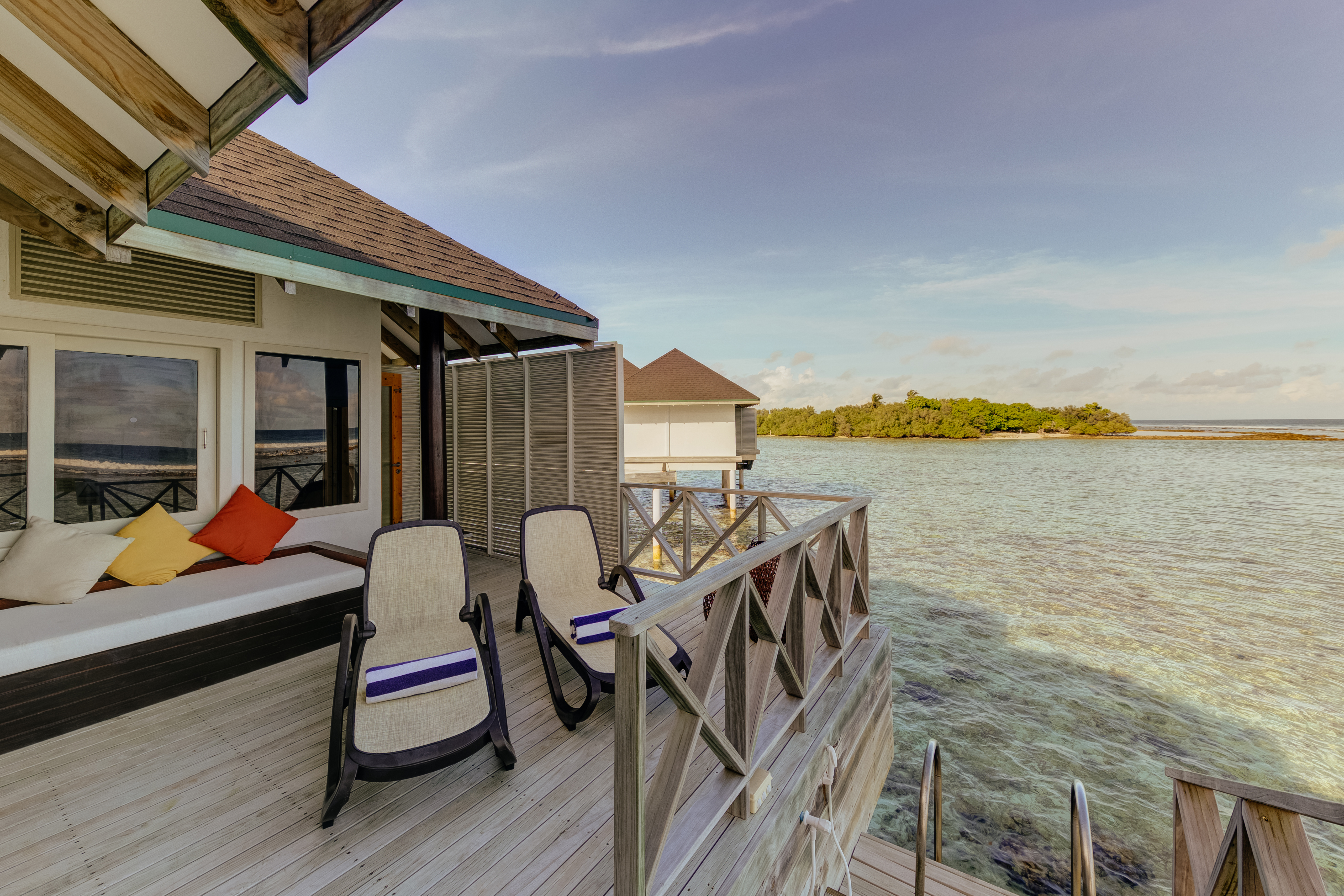 Water Bungalow (Deck) 2