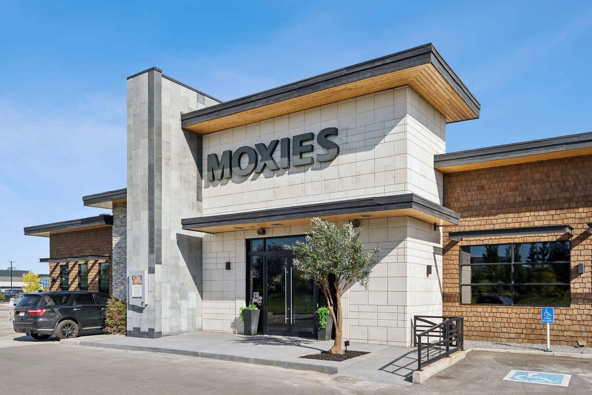 Sandmand Hotel Calgary Airport 2