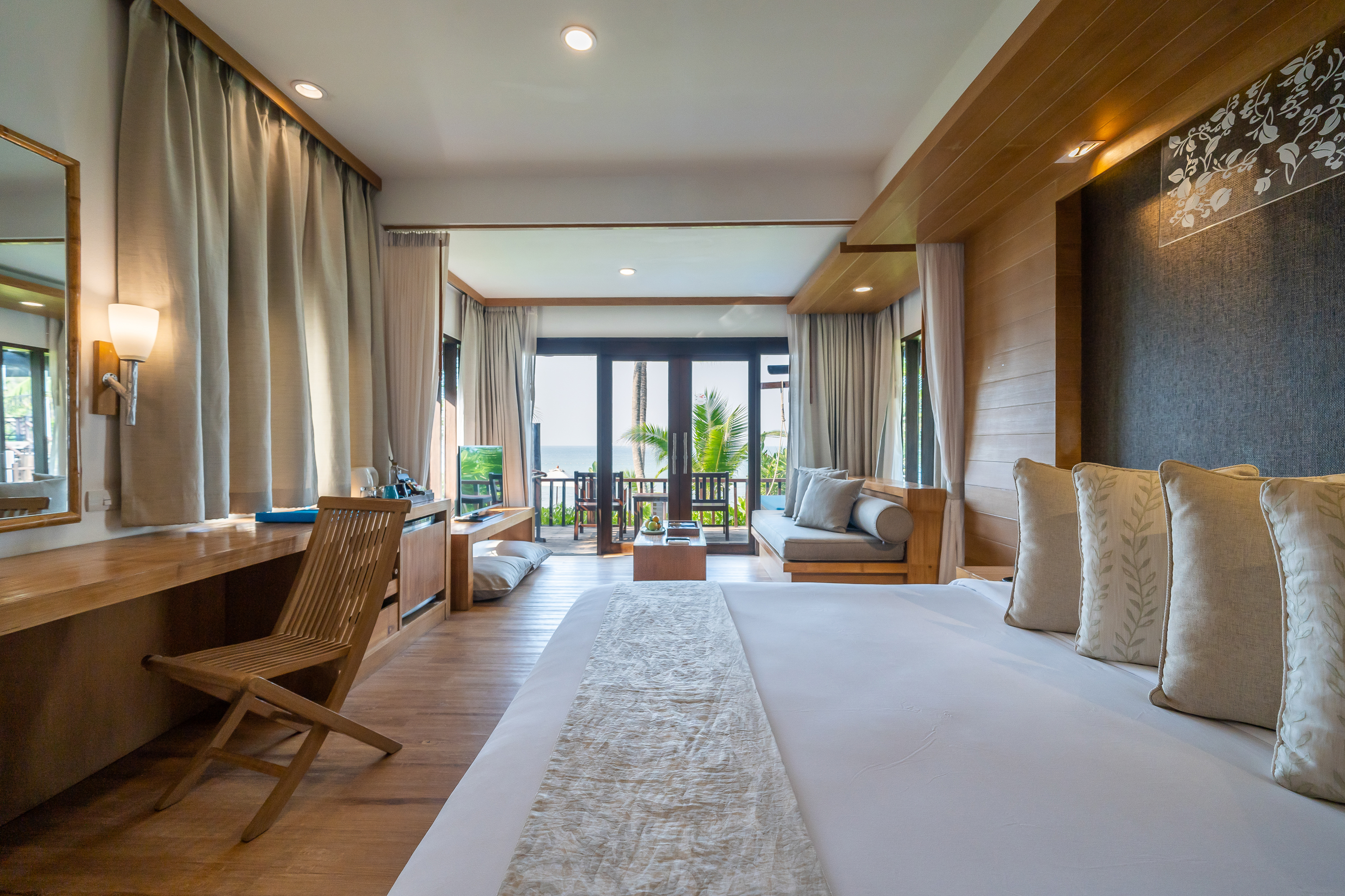 Beach Front Cottage Bed & Sitting Area With View 1