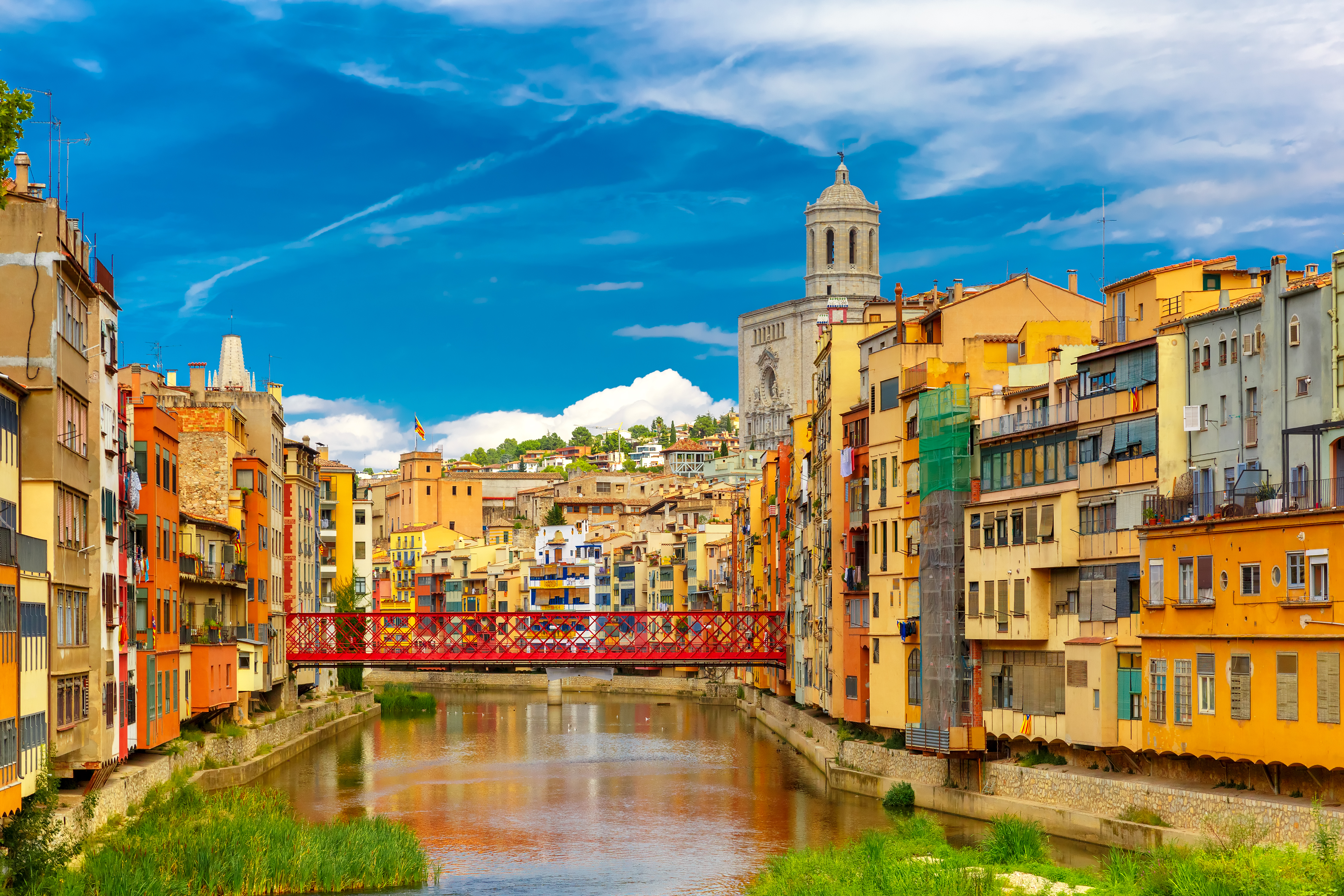 Girona Shutterstock 319285055