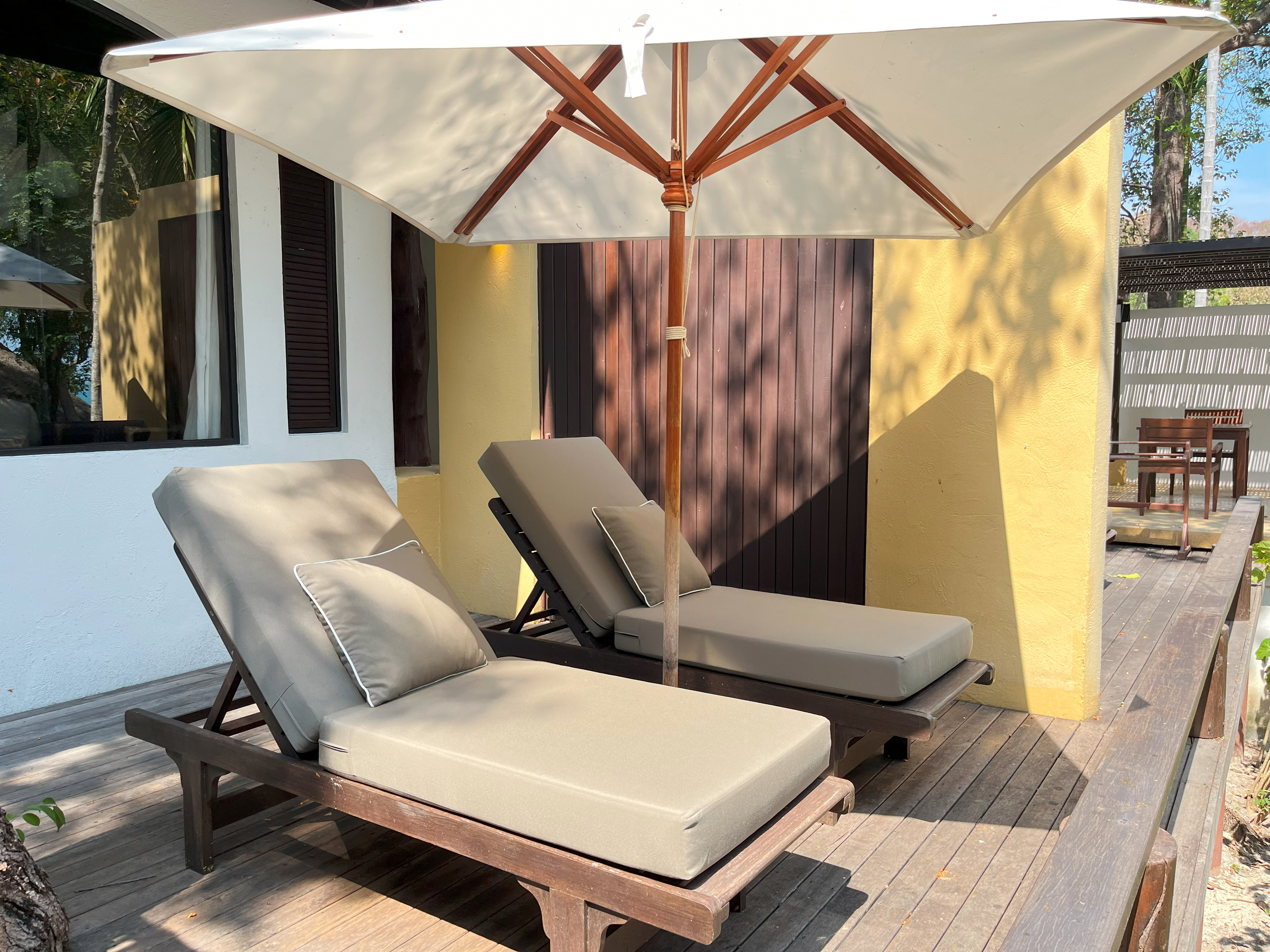 Garden Villa Sun Lounger