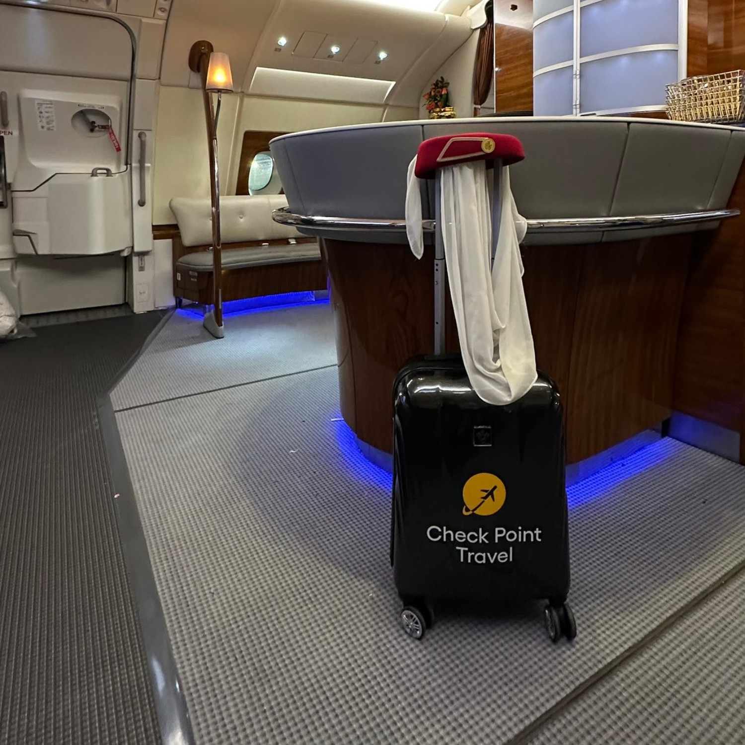 Check Point Travel Har Boardet Emirates Fly Mod Dubai