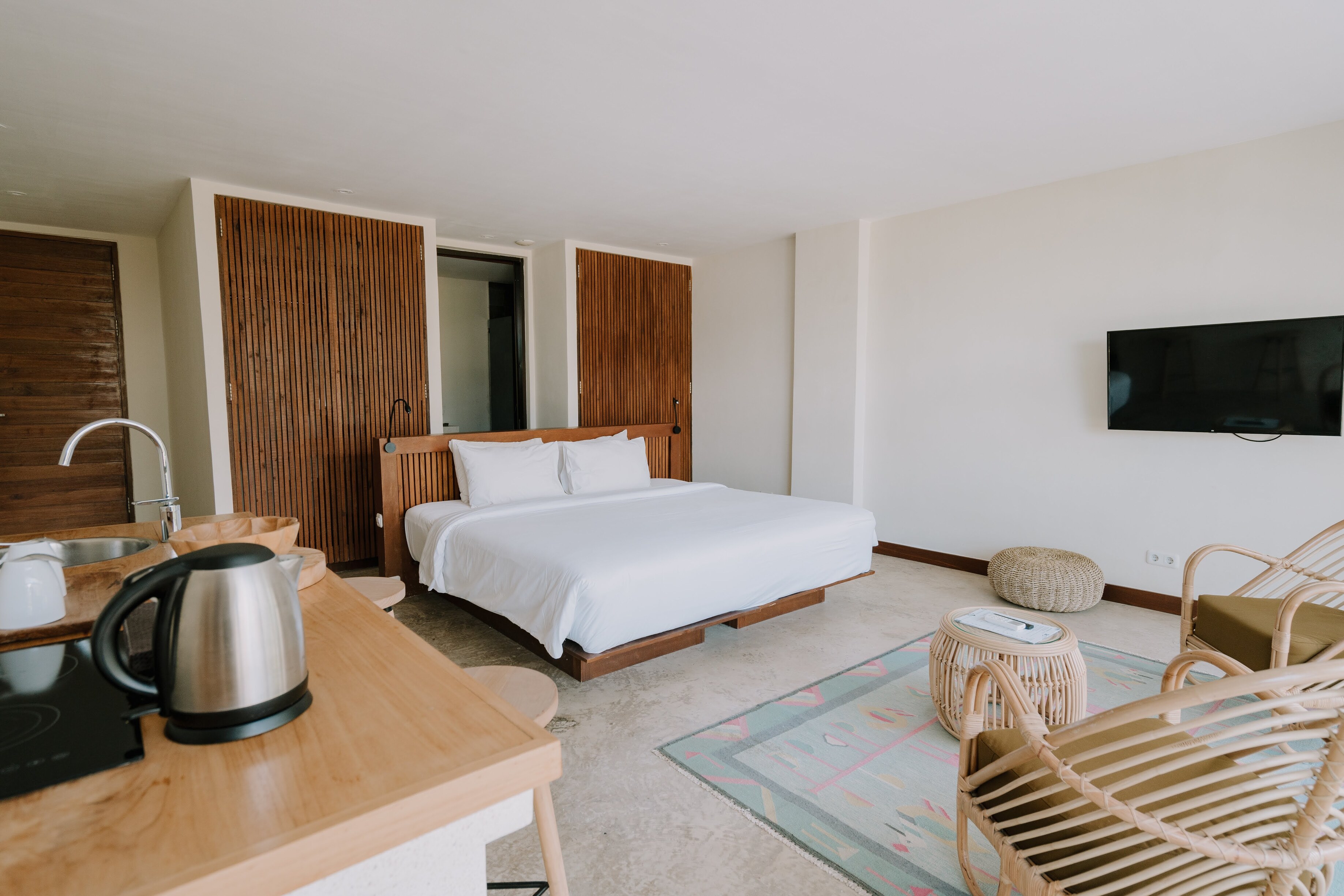 ZHC Aliena Photoshoot June 2022 (40)