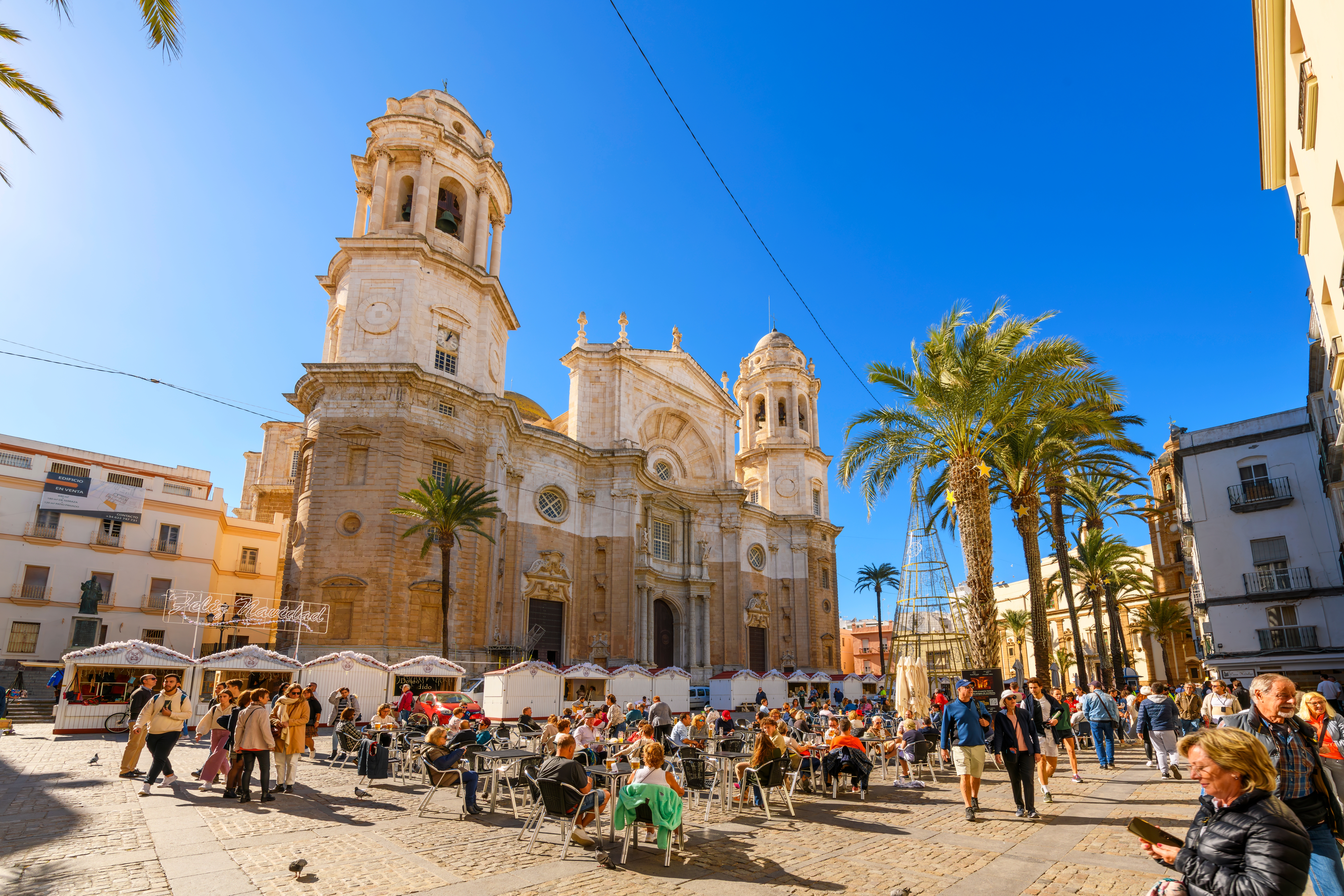 Cadiz, Spanien Shutterstock 2416161099