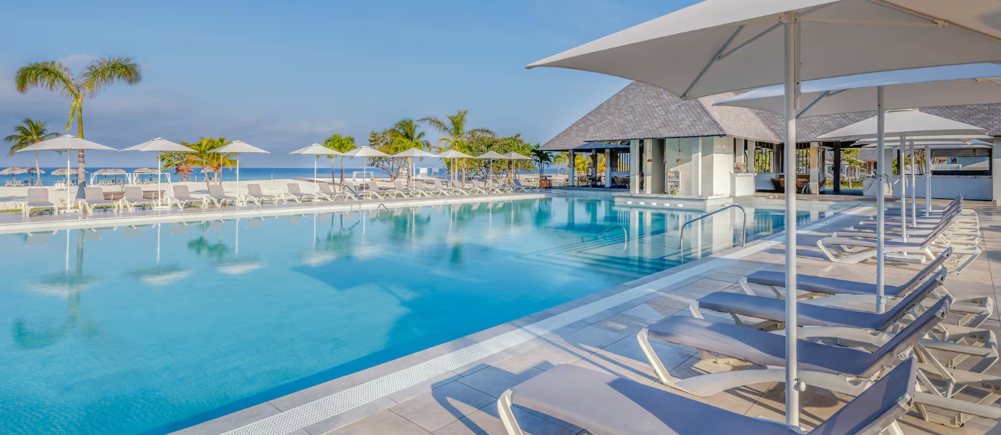 Melia Trinidad Peninsula Pool 1