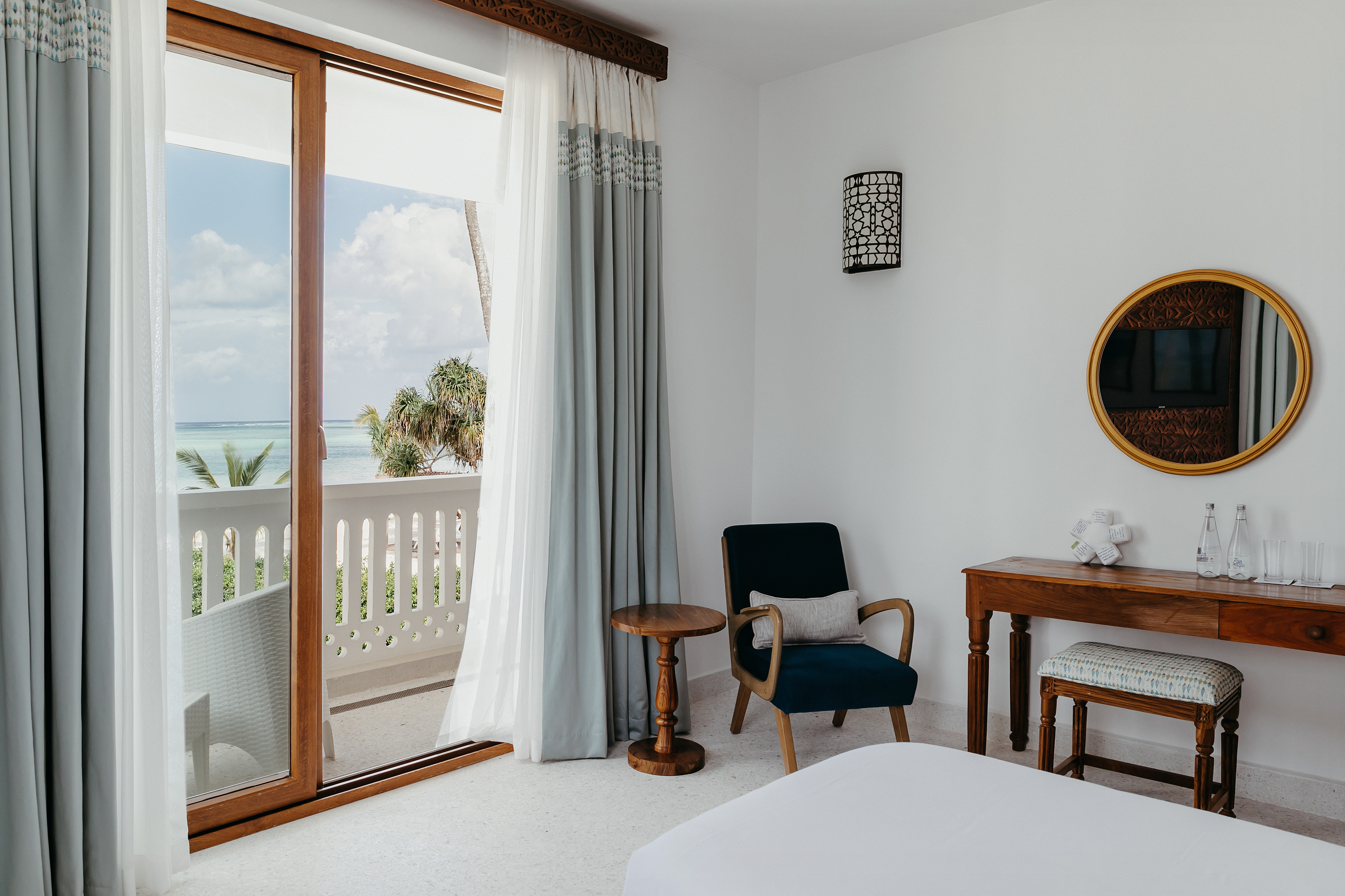 11791 Luxmar 374 5040X3360