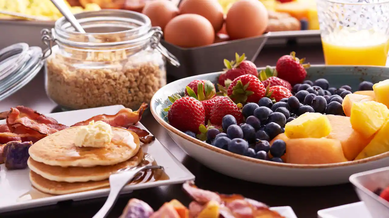 Hyatt Place P349 Breakfast Offerings Horizontal.16X9