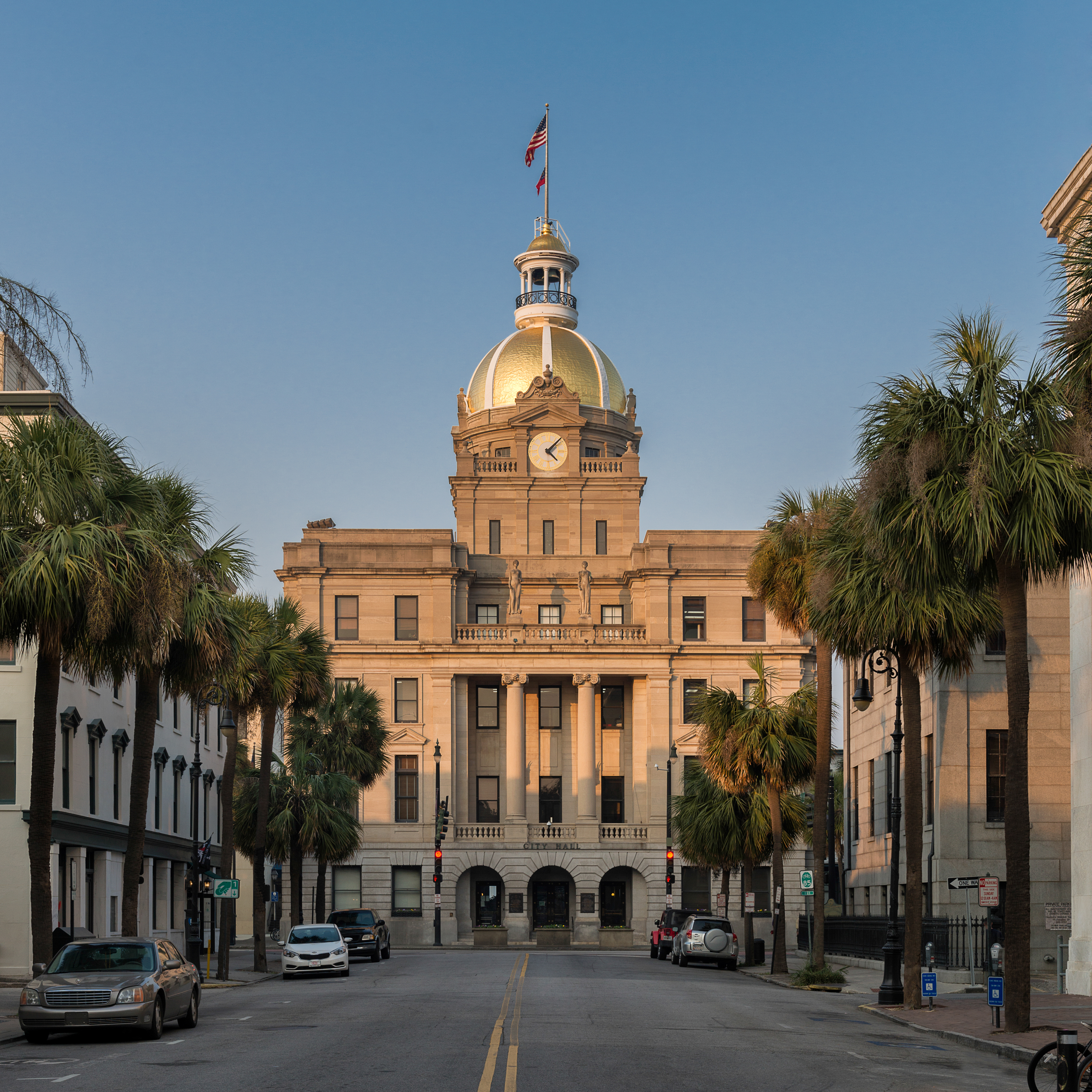 Shutterstock 541215193 SAVANNAH, GEORGIA NOVEMBER 16 Savannah City Hall On East Bay Street Viewed From Johnson Square Down Bull Street On November 16 In Savannah, Georgia