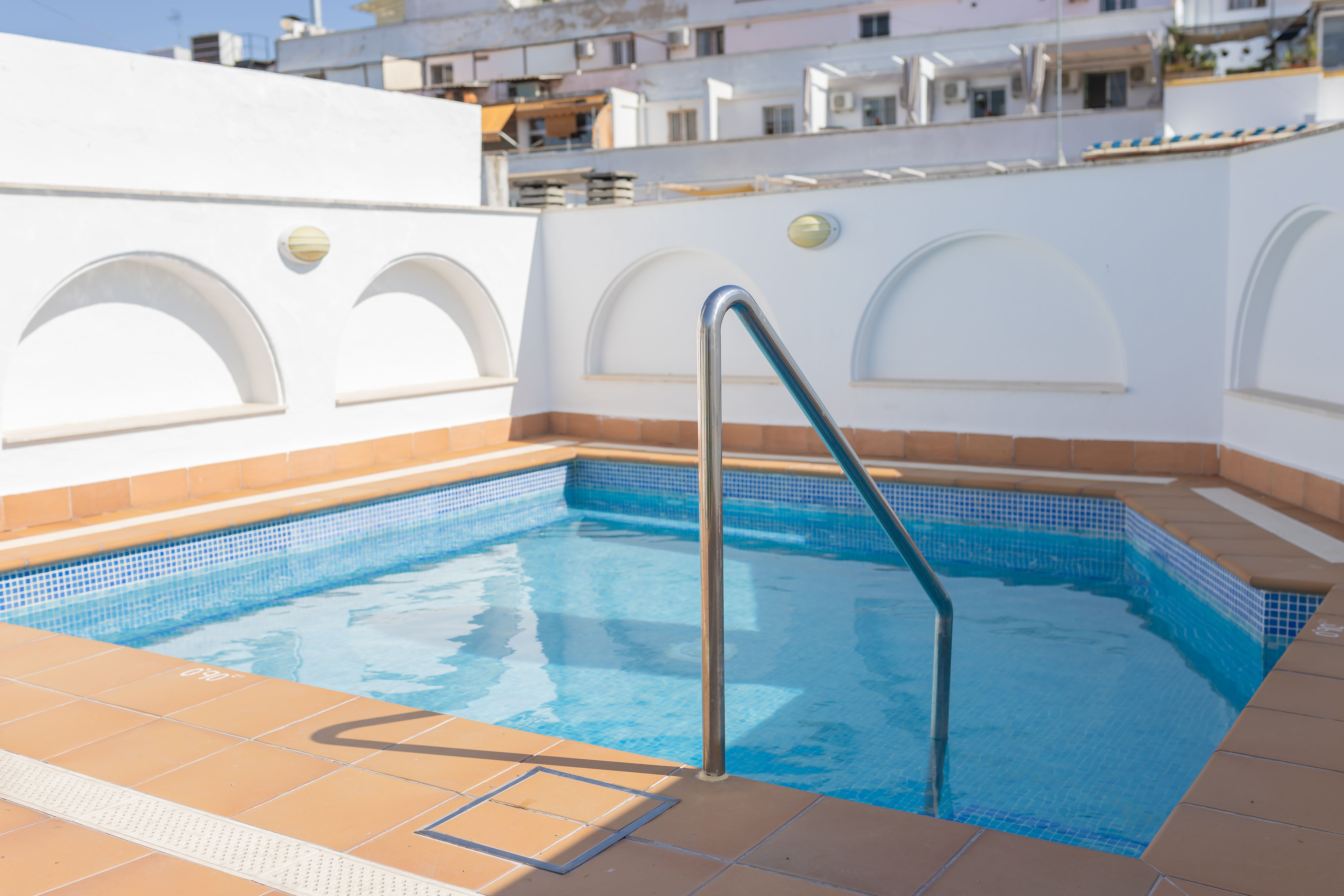 ITACA SEVILLA PISCINA (3)