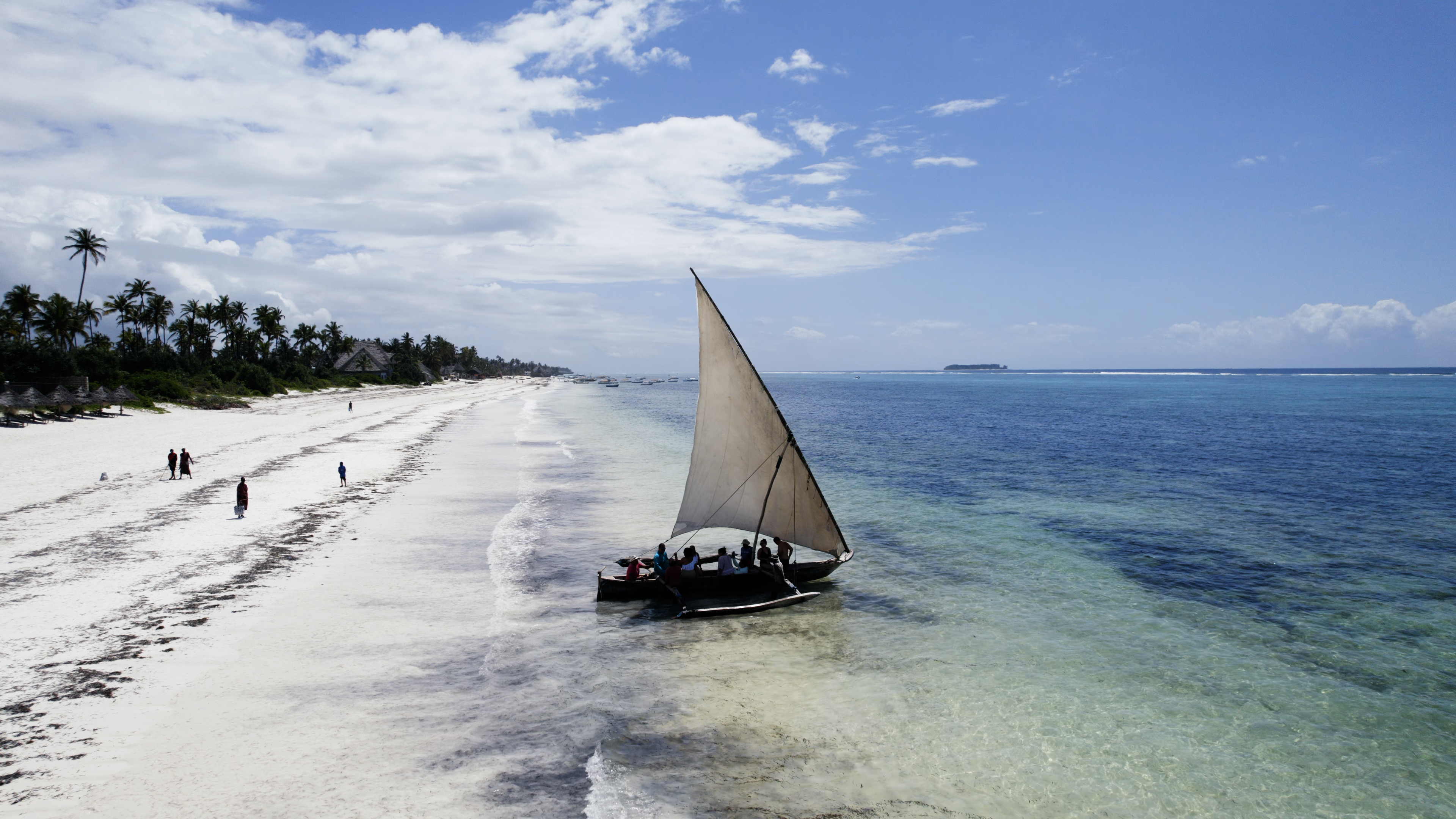 DJI 0377.00 00 18 03.Still045