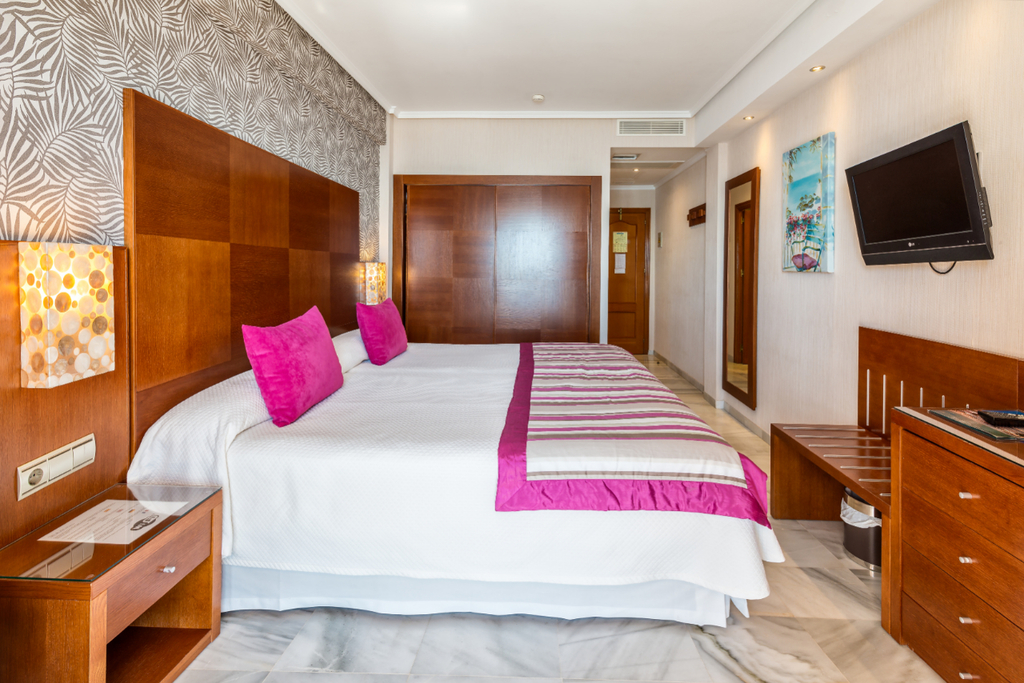 Front Sea View Room 5