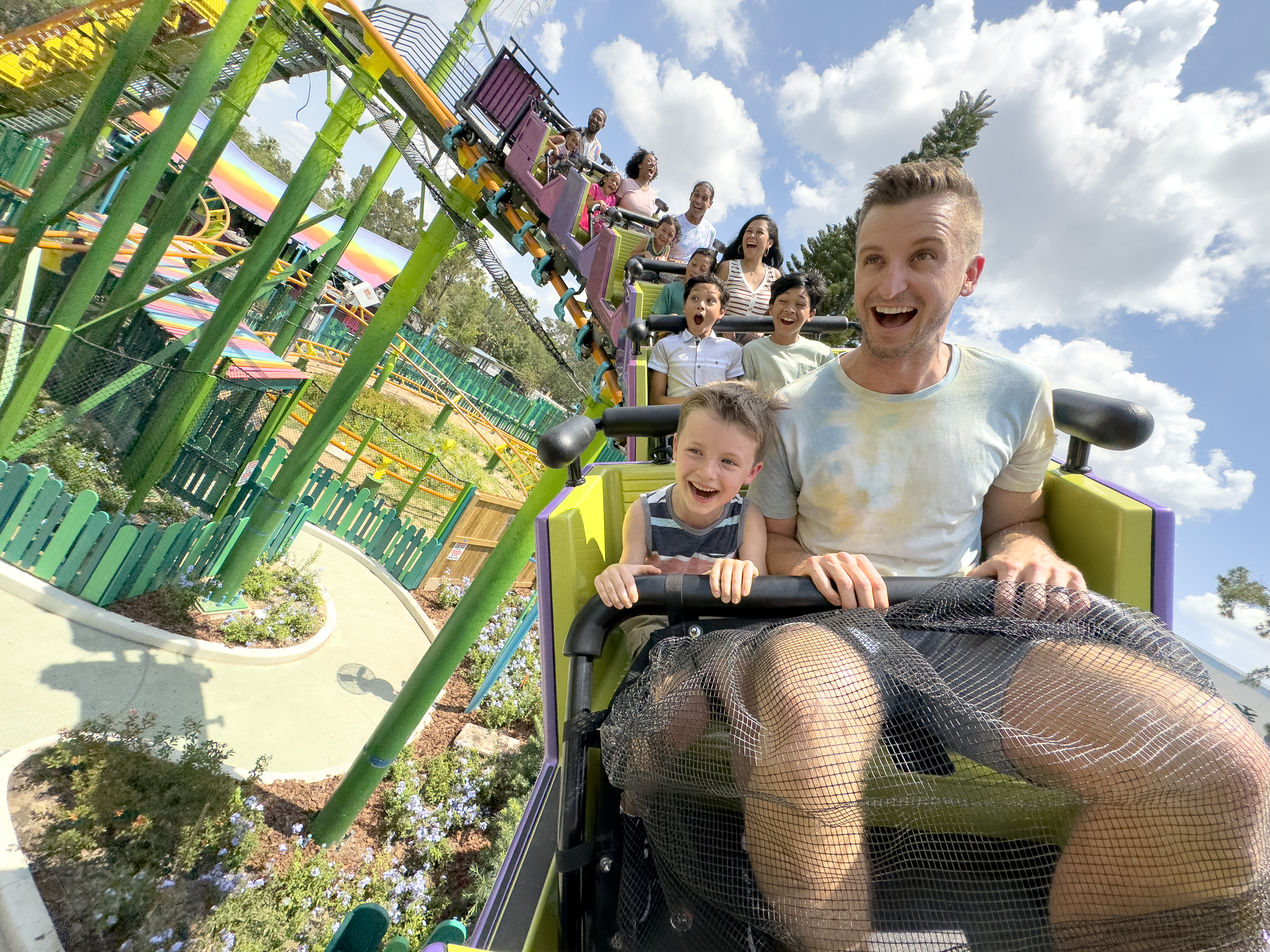 03 Dreamworks Land Trolls Trollercoaster