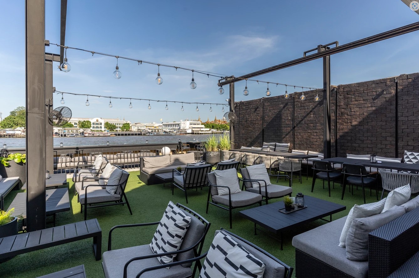 Theatre Residence Riverside Restaurant