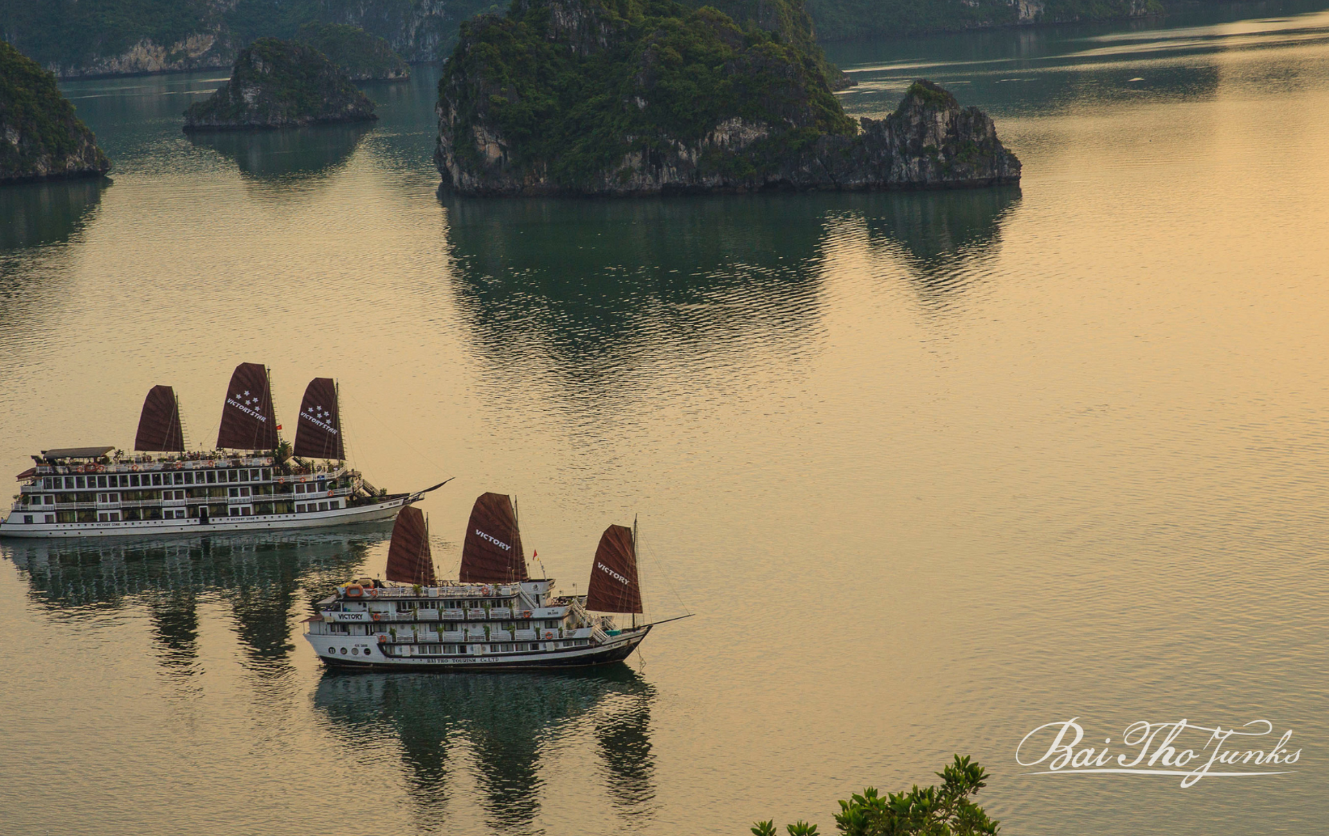 Victory Cruise Bai Tho Junks