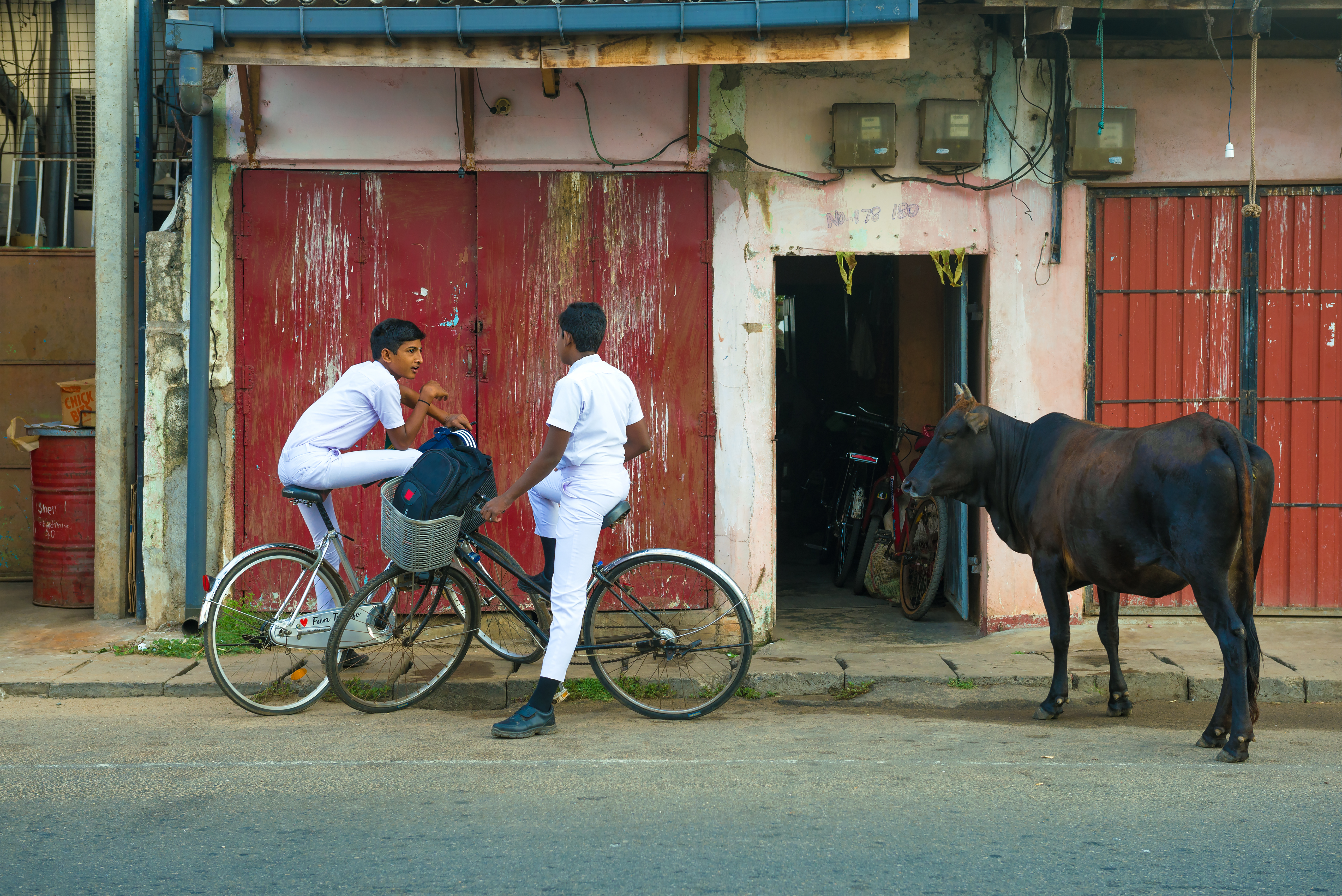 Shutterstock 1659973069 TRINCOMALEE, SRI LANKA FEBRUARY 11, 2020 Two Sri Lankan Schoolchildren Talking On The Street