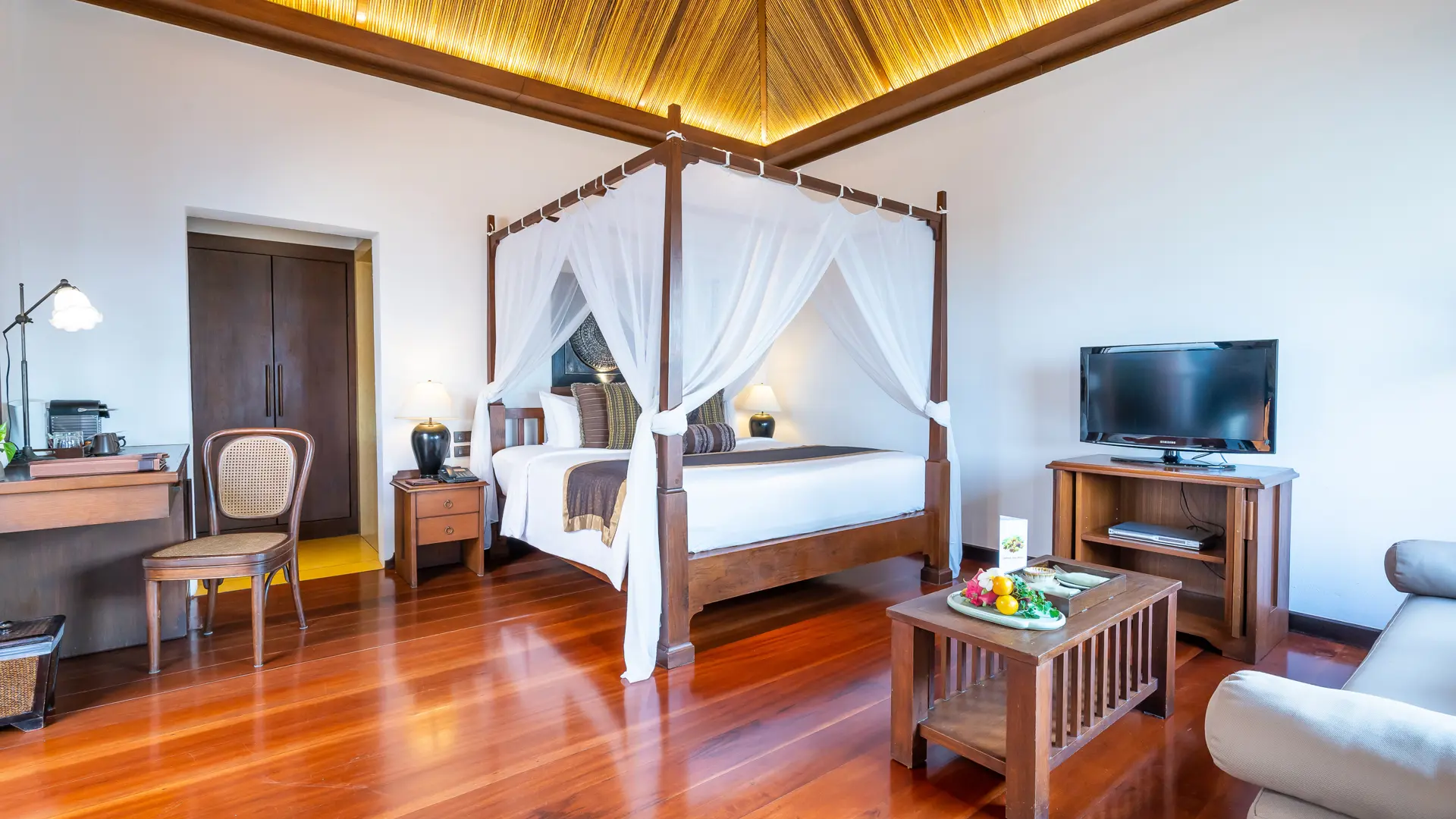 Premier Ocean Hillside Bed 1