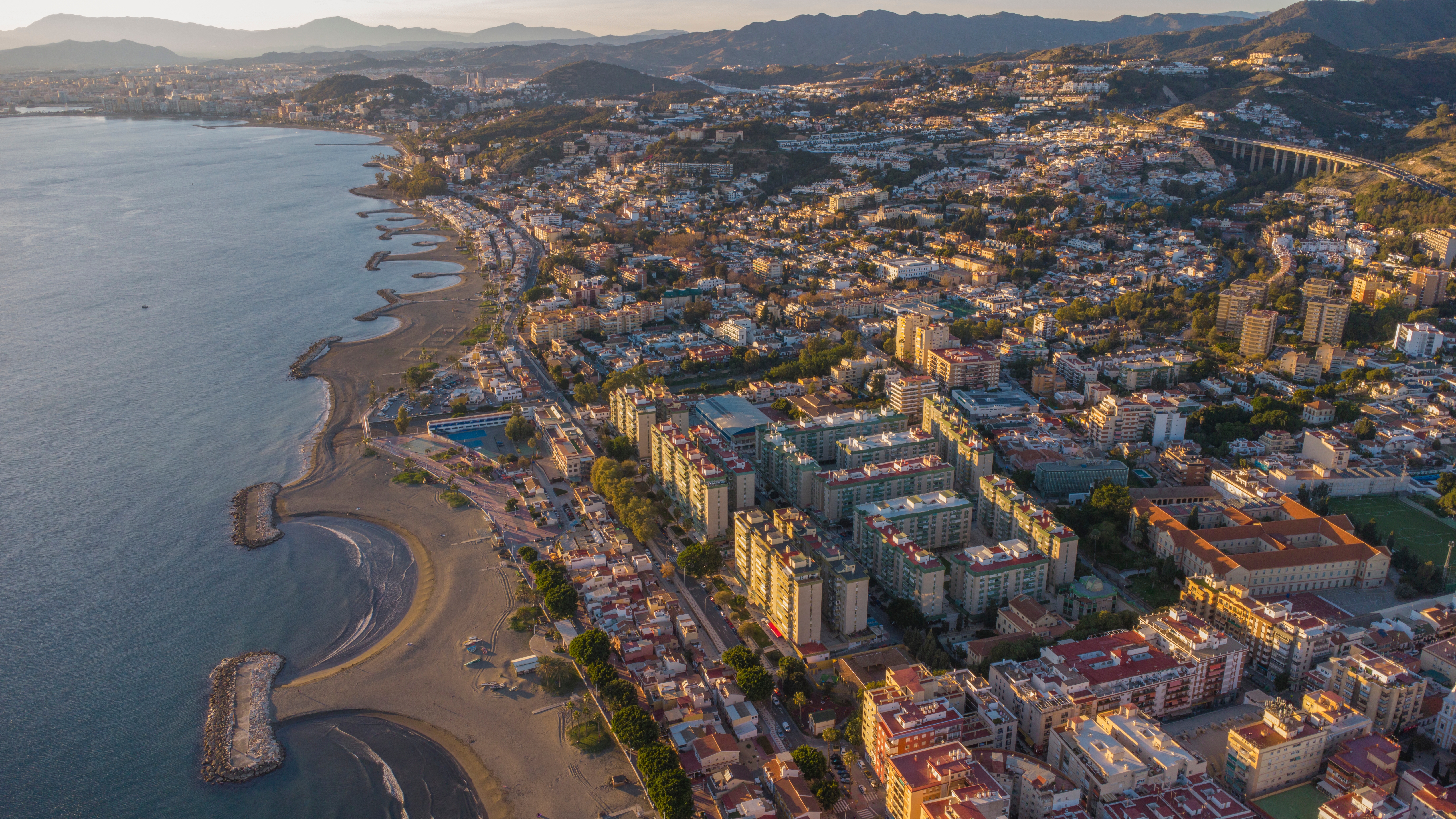 Malaga Pedregalejo Strand Shutterstock 2642581761