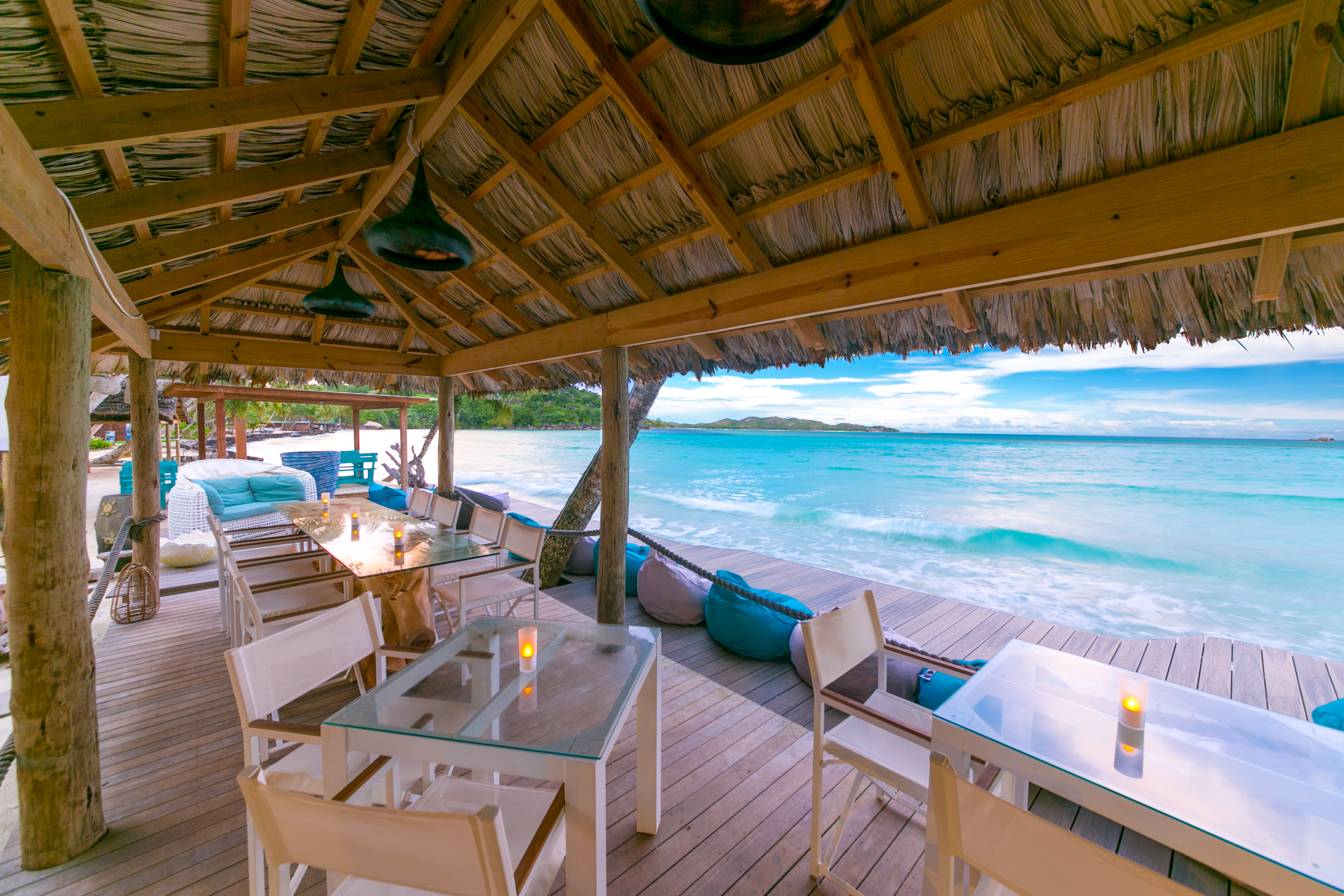 Masonstravel Le Duc De Praslin Cafe Des Arts Beachfront Restaurant