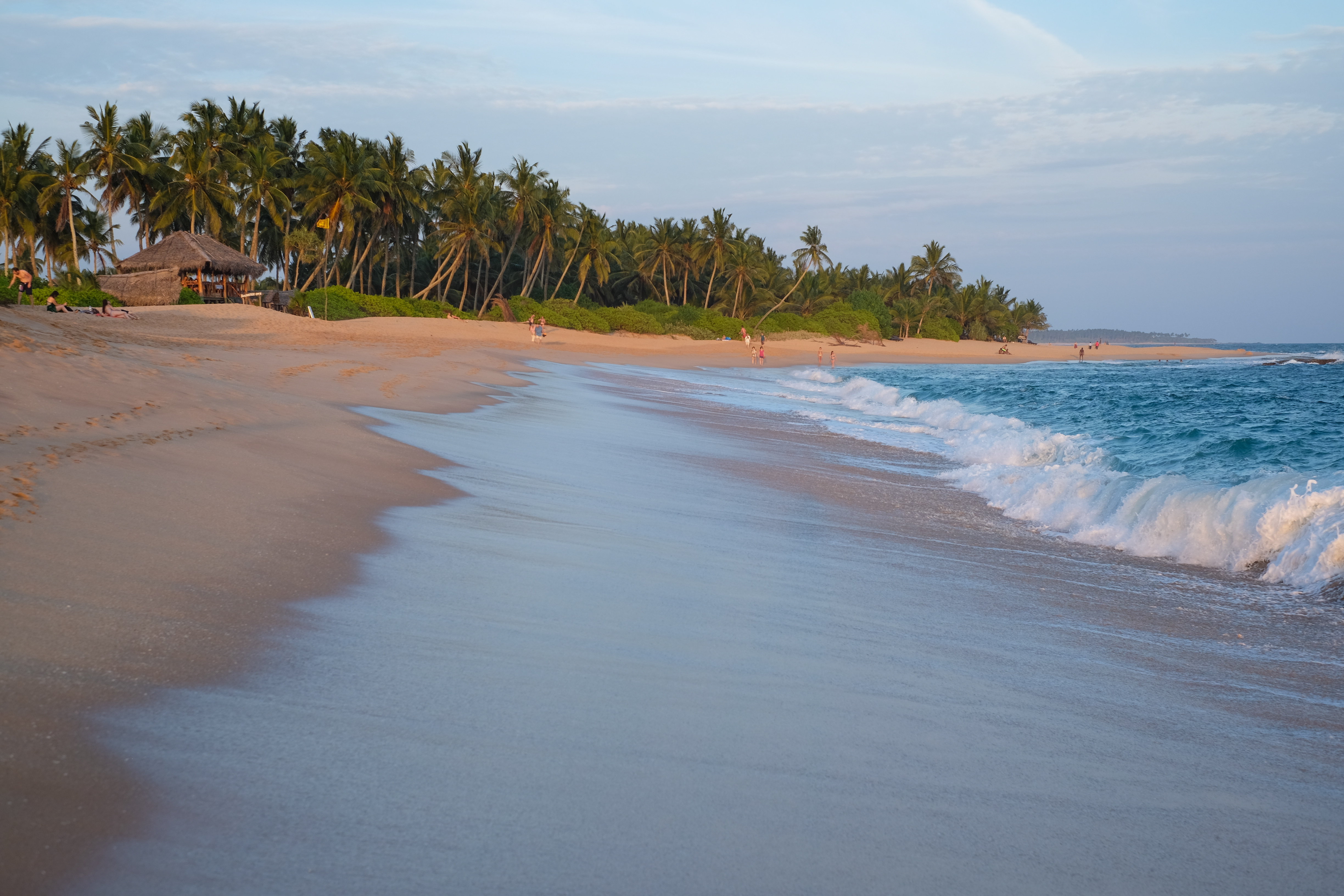 Shutterstock 383010883 (Tangalle Beach)